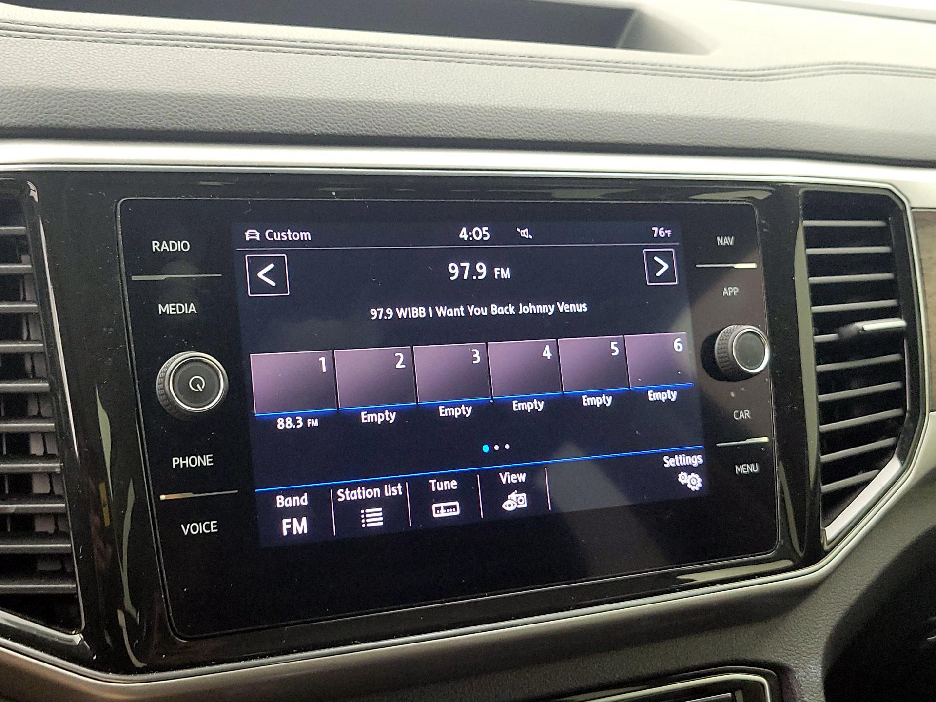 Thumbnail: 2019 Volkswagen Atlas - 16