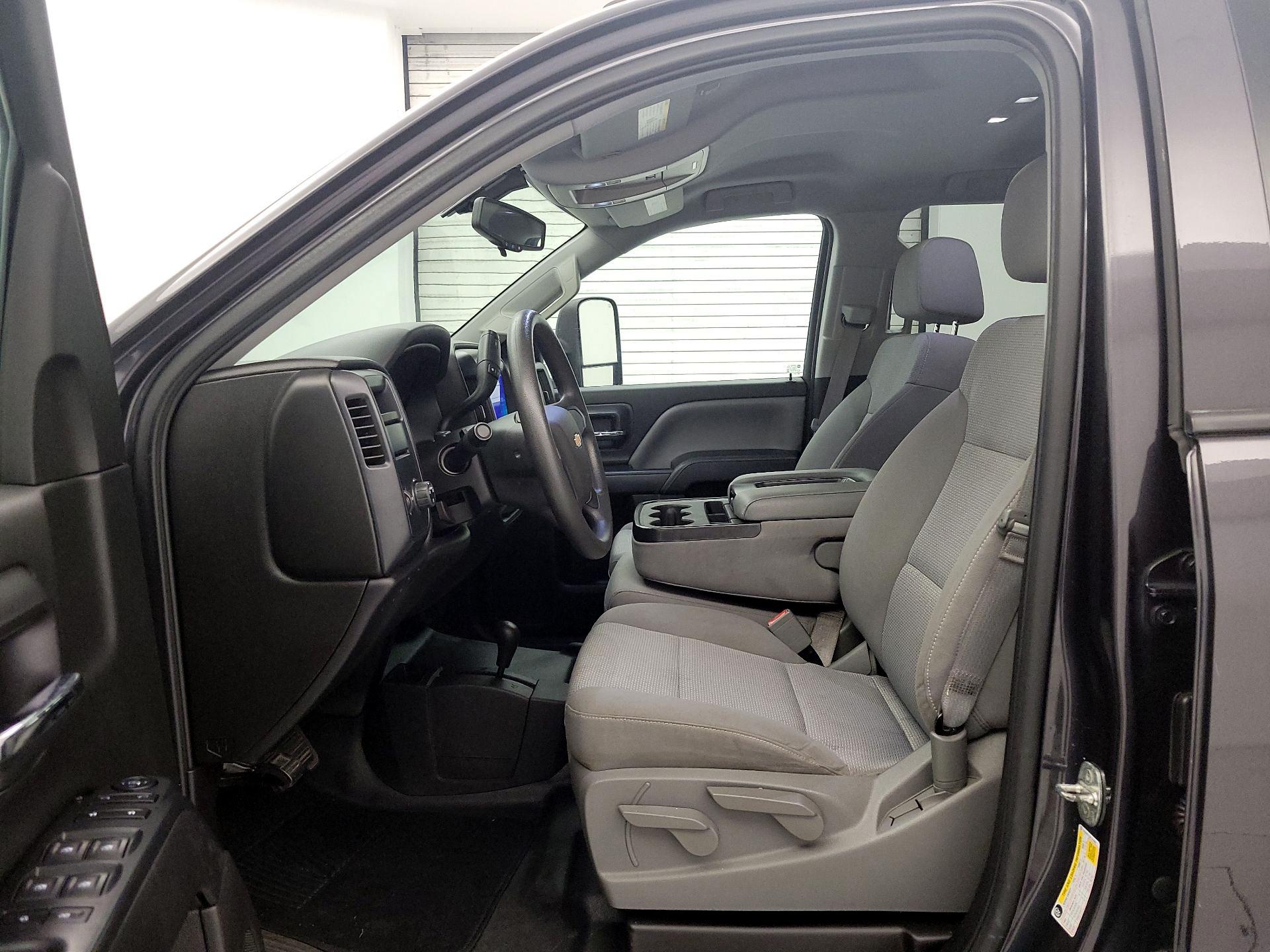 Thumbnail: 2015 Chevrolet Silverado 1500 - 11