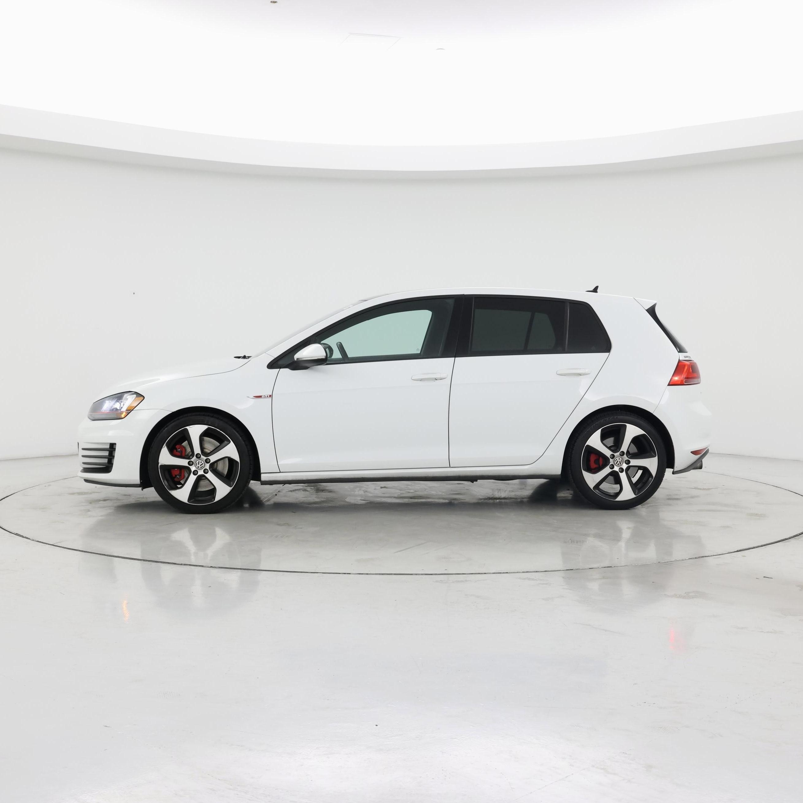 Thumbnail: 2017 Volkswagen Golf - 3