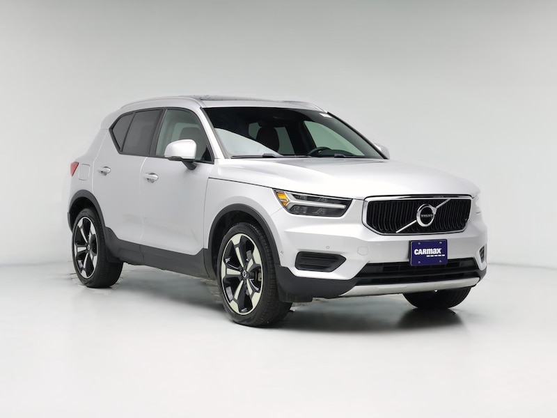 2019 Volvo XC40 T4 Momentum -
                  San Antonio, TX