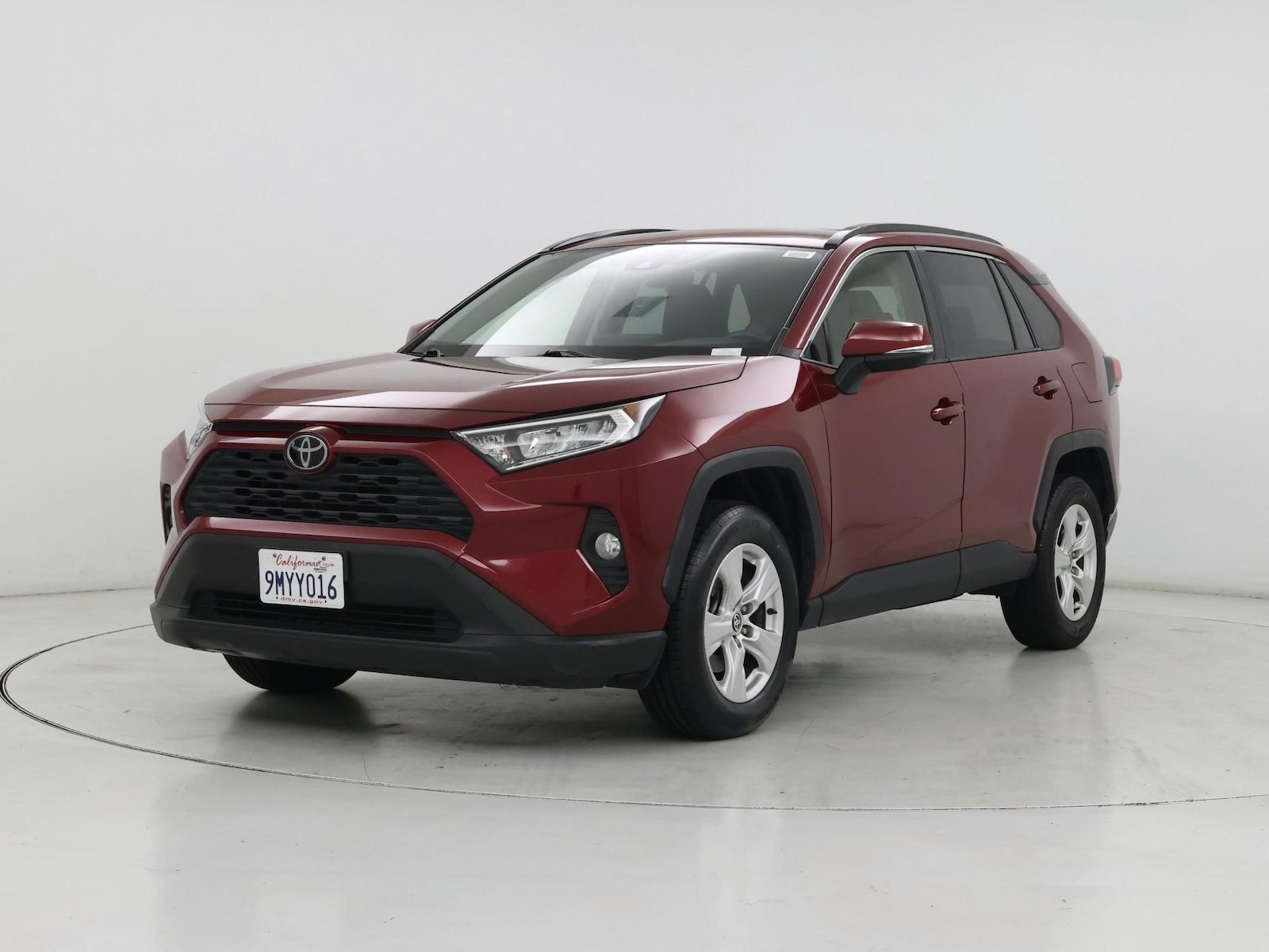 2021 Toyota RAV4 XLE - Photo 5