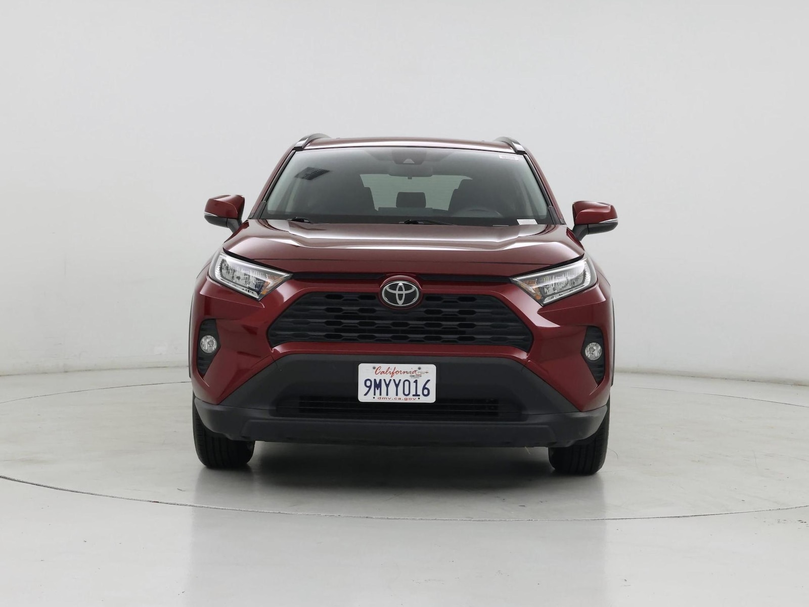 2021 Toyota RAV4 XLE - Photo 6