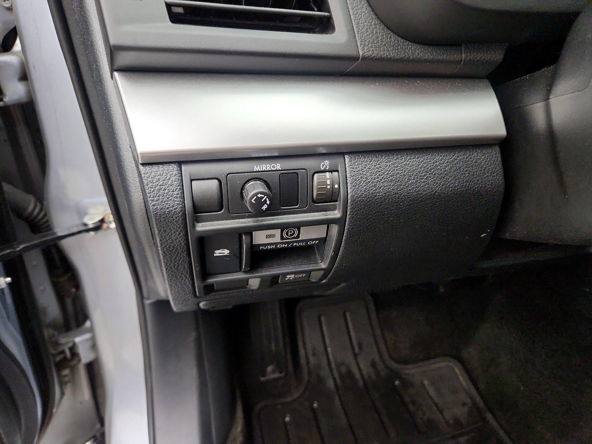 Thumbnail: 2014 Subaru Outback - 13