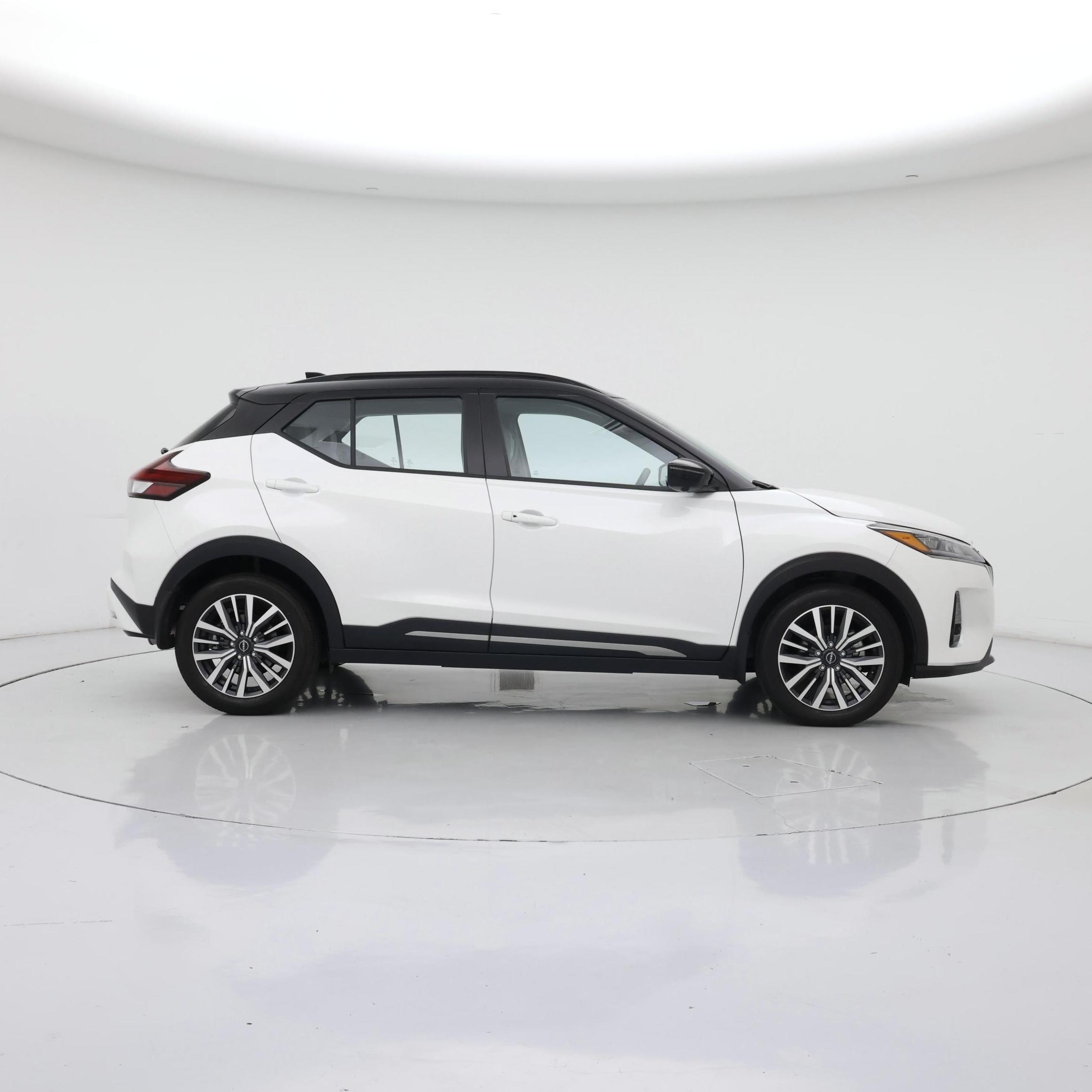 Thumbnail: 2023 Nissan Kicks - 7