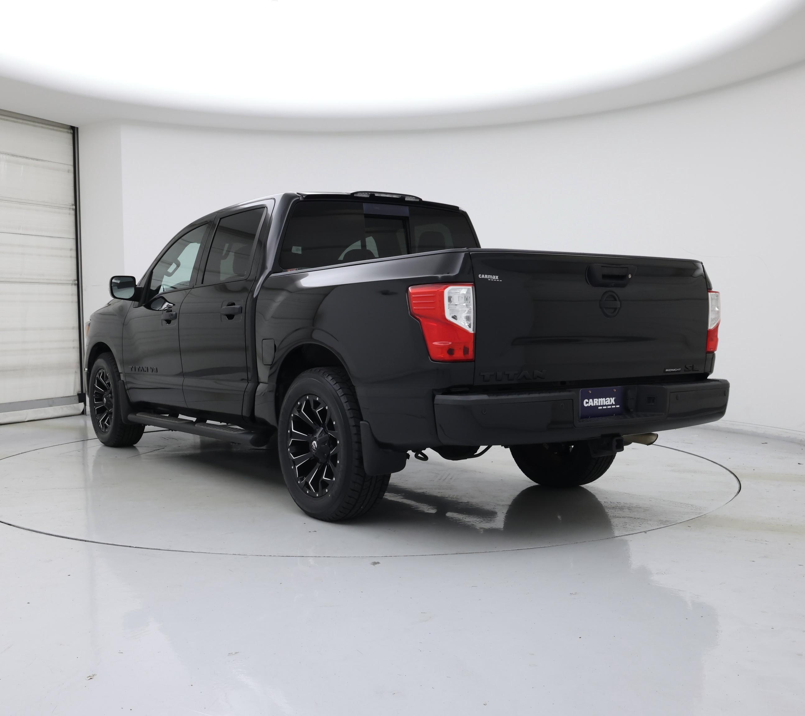 Thumbnail: 2018 Nissan Titan - 2