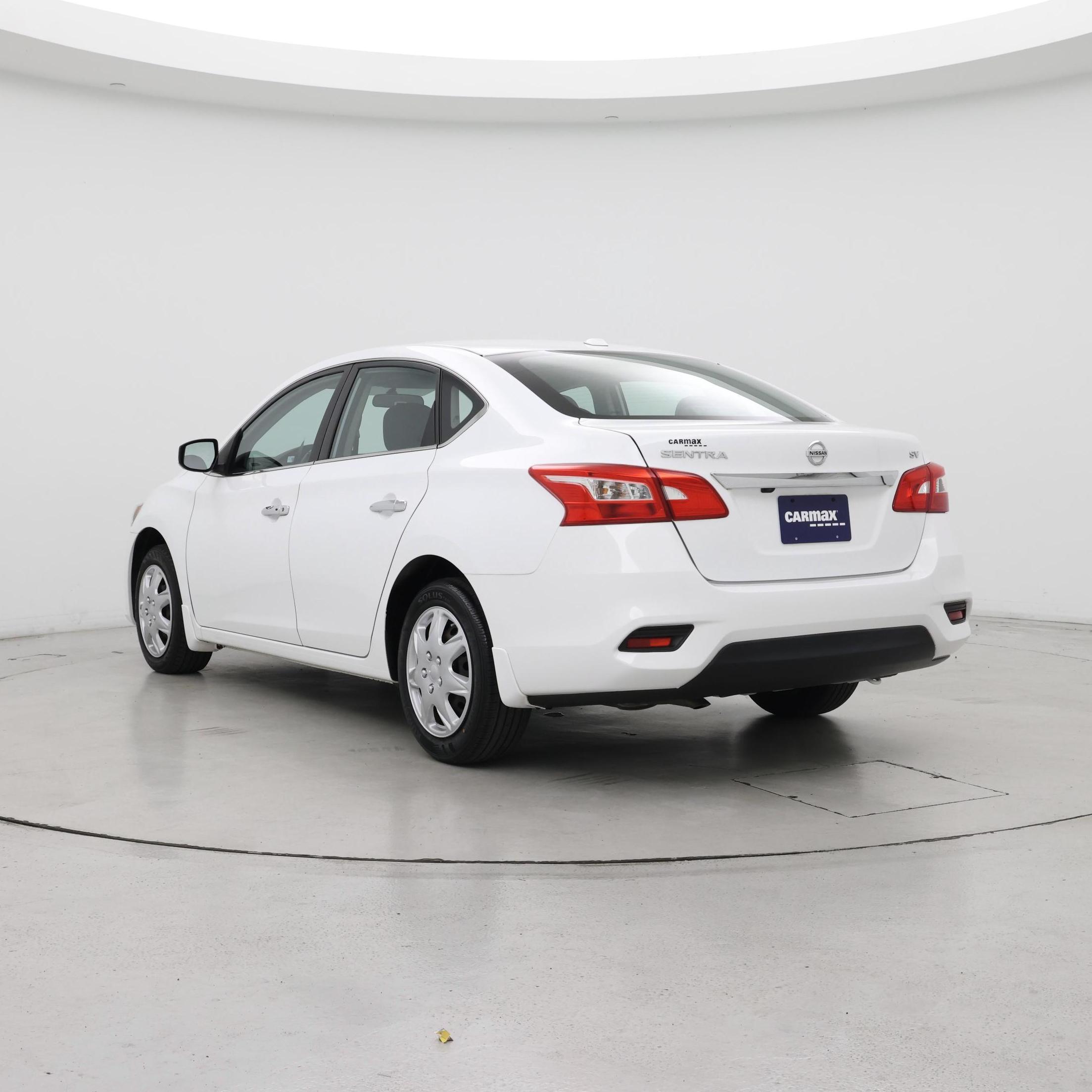Thumbnail: 2016 Nissan Sentra - 2