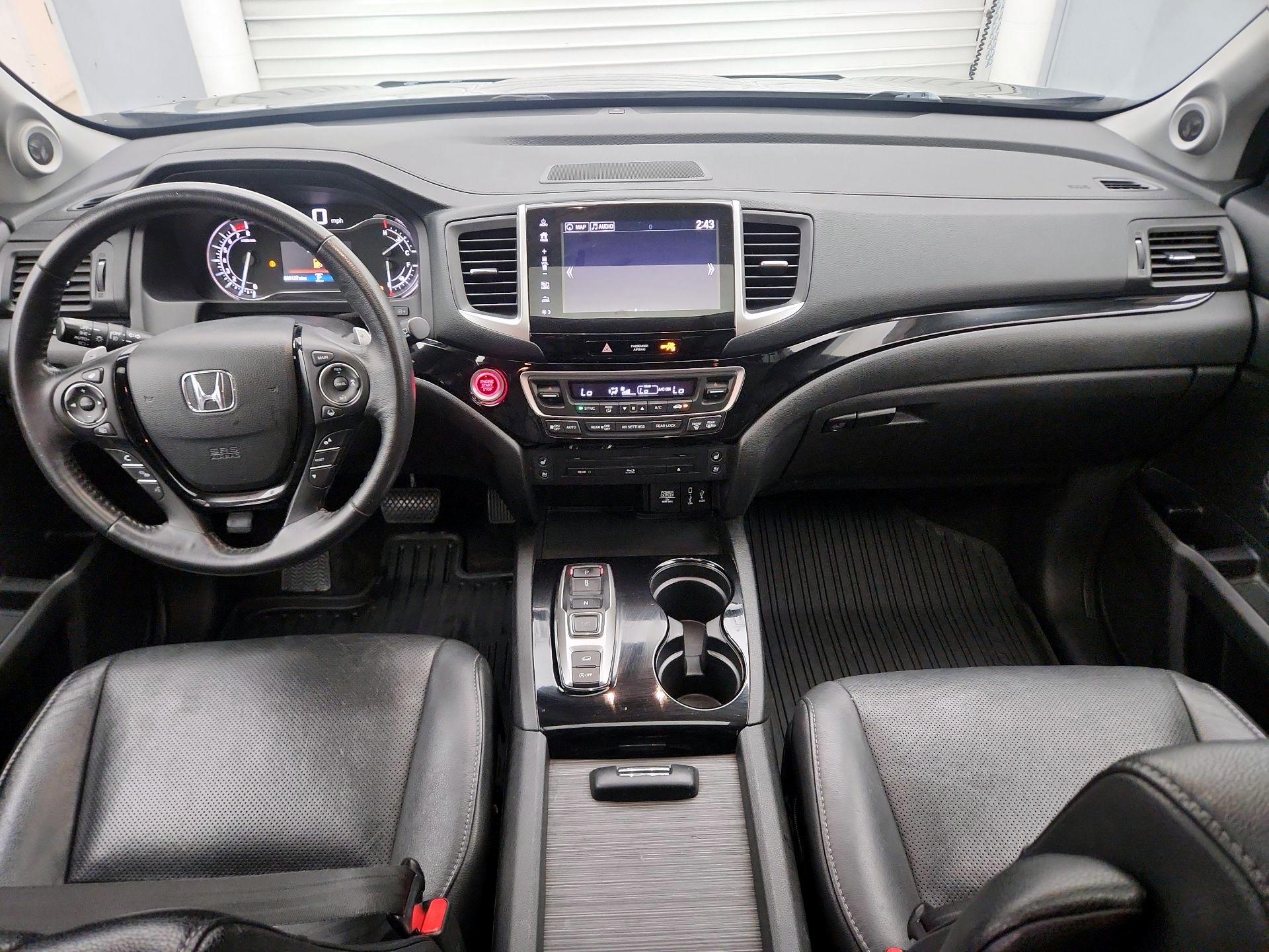 Thumbnail: 2017 Honda Pilot - 9