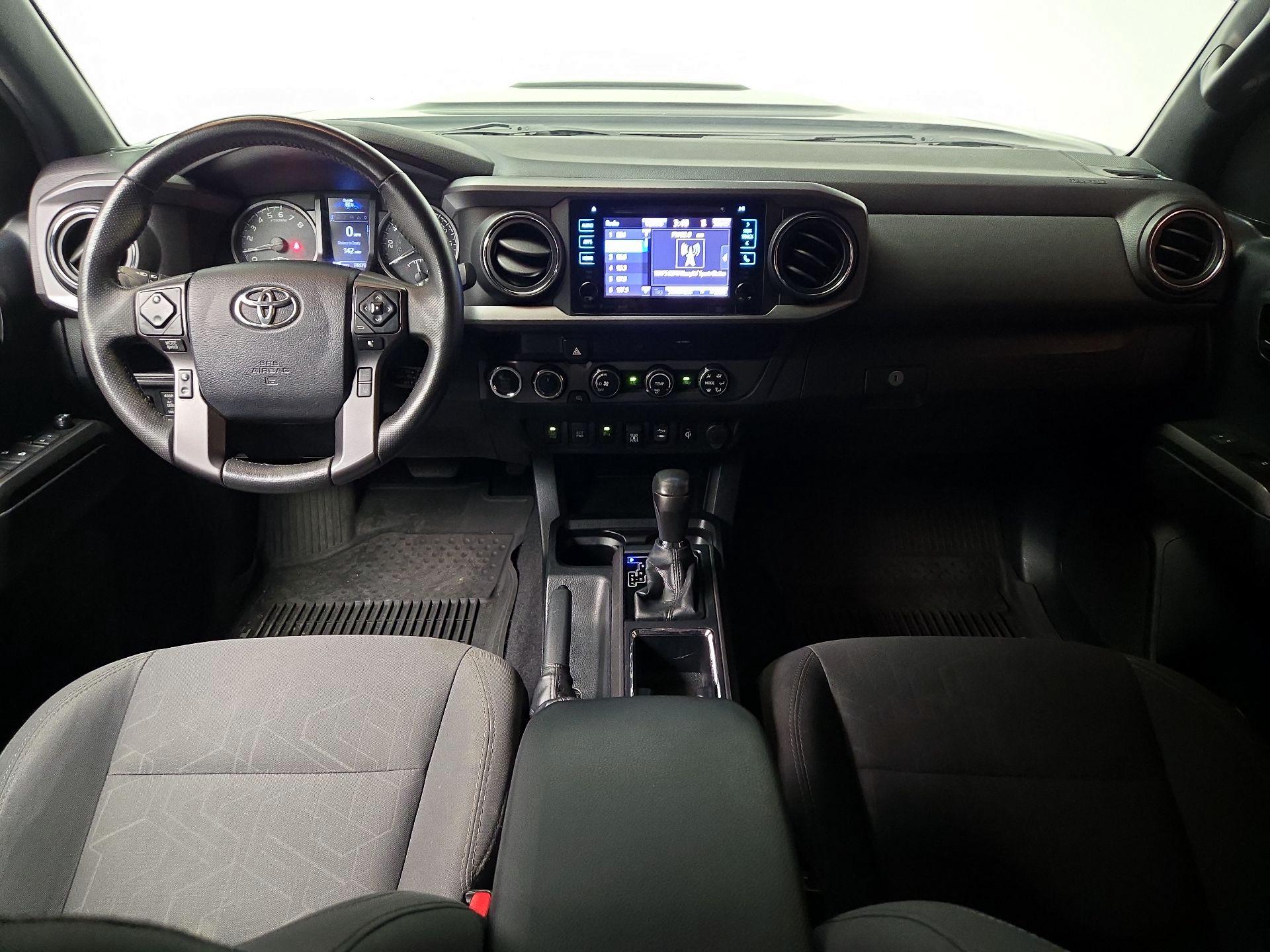 Thumbnail: 2019 Toyota Tacoma - 9