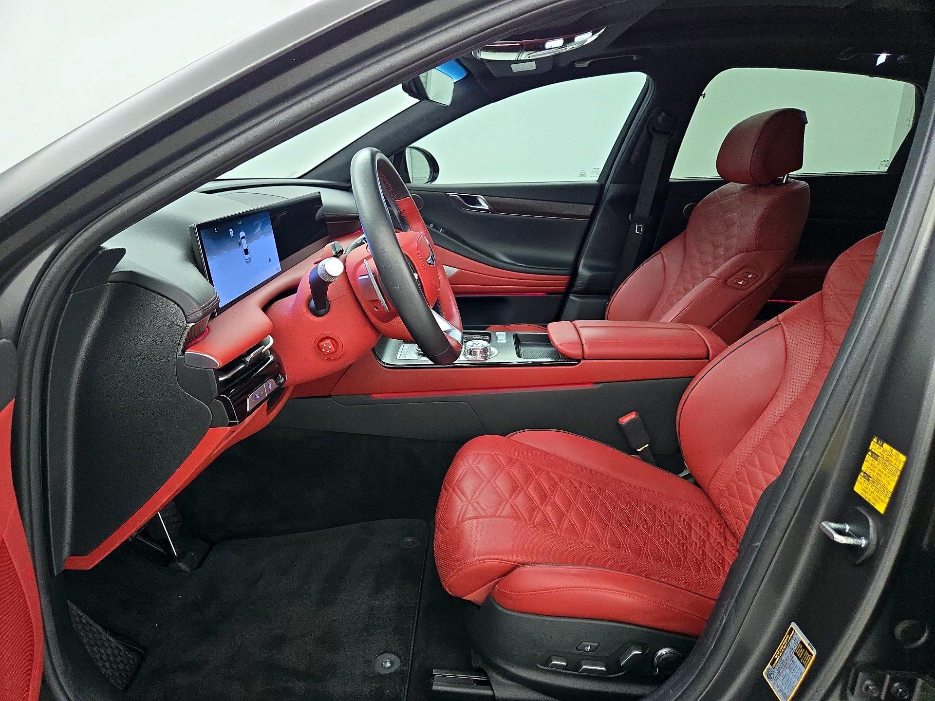 Thumbnail: 2025 Genesis G80 - 11