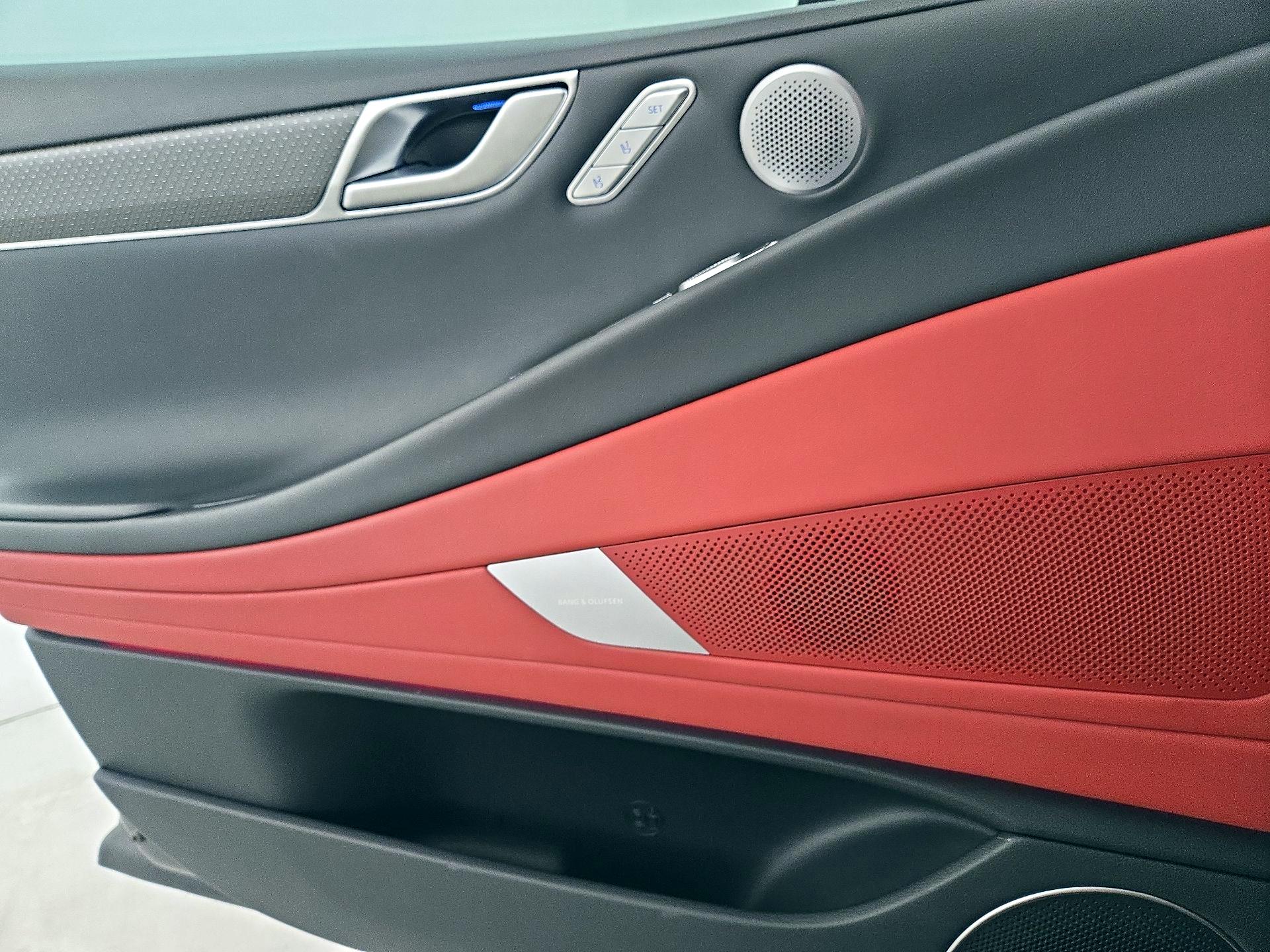 Thumbnail: 2025 Genesis G80 - 12