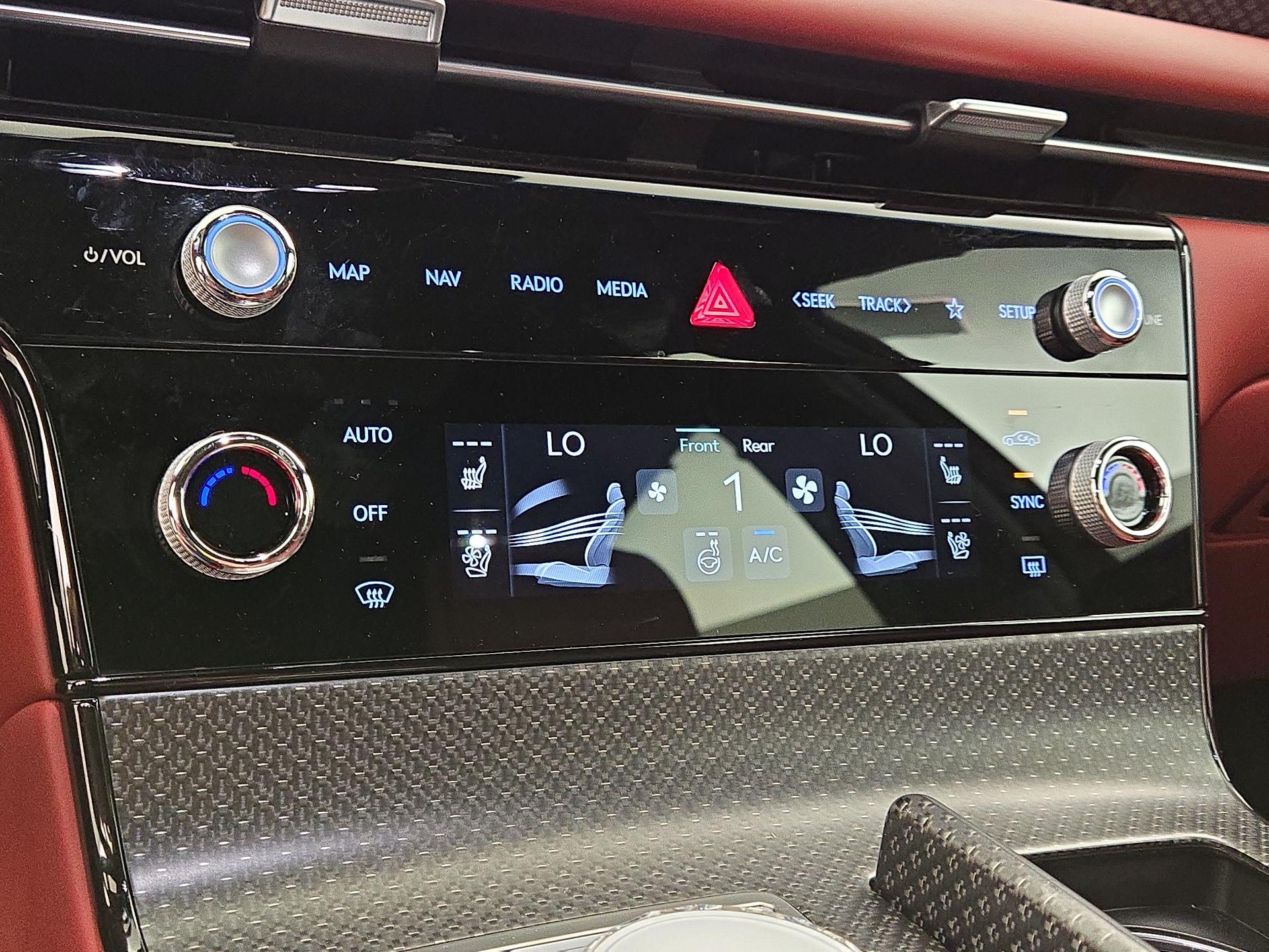 Thumbnail: 2025 Genesis G80 - 17
