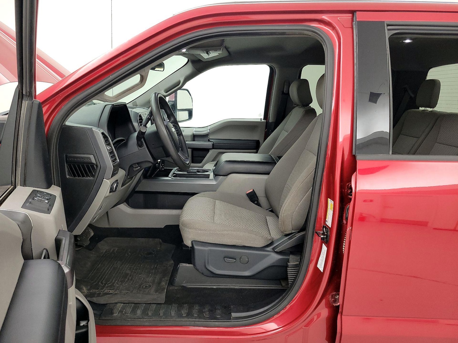 2020 Ford F-250 Super Duty XLT - Photo 12