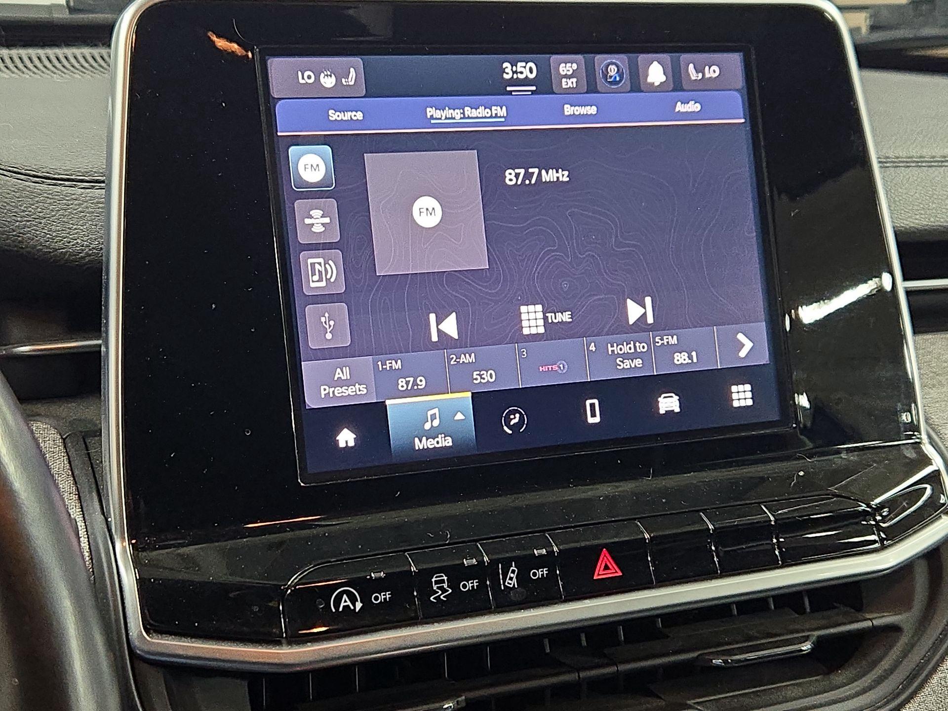 Thumbnail: 2022 Jeep Compass - 15