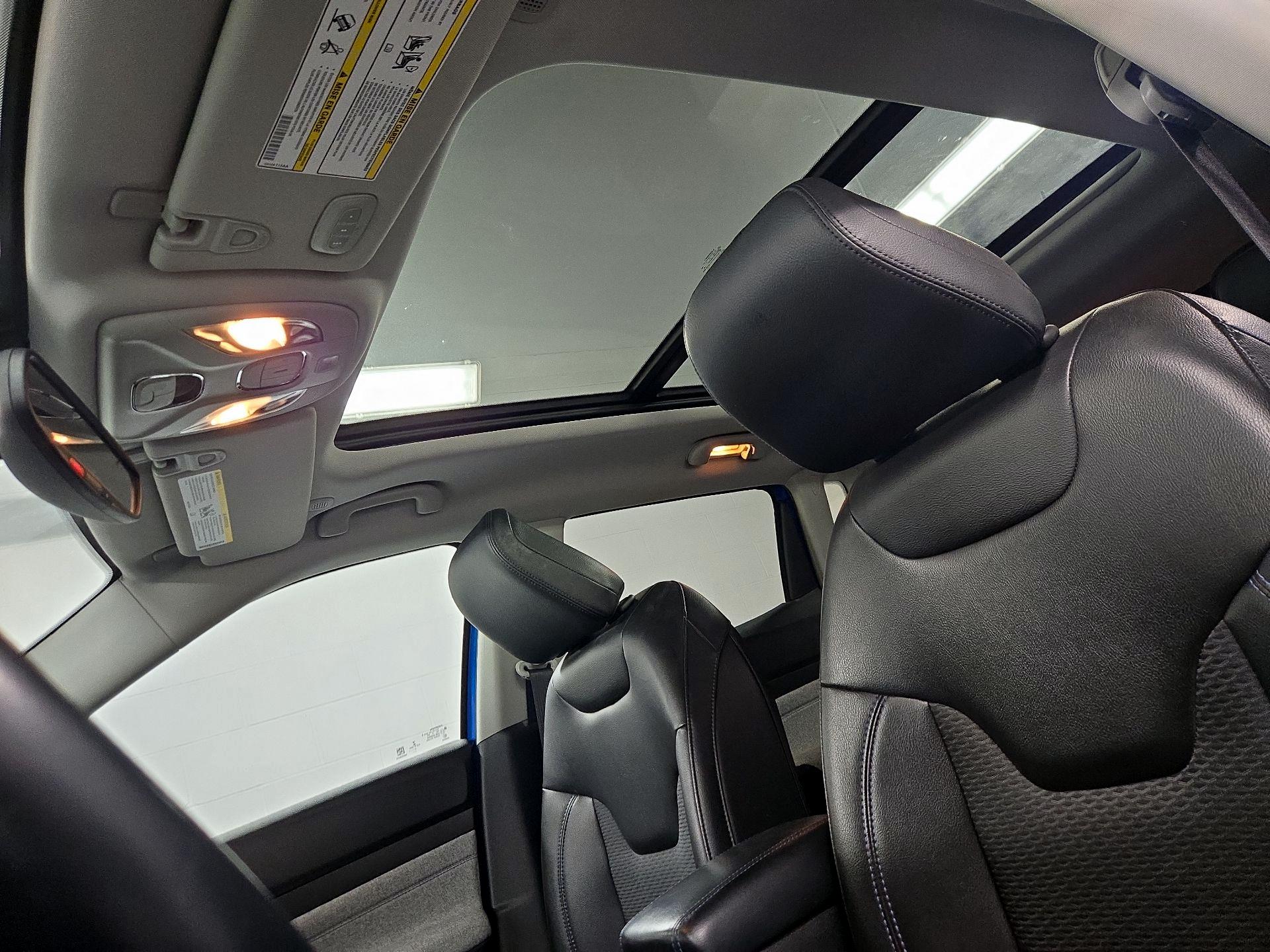 Thumbnail: 2022 Jeep Compass - 19