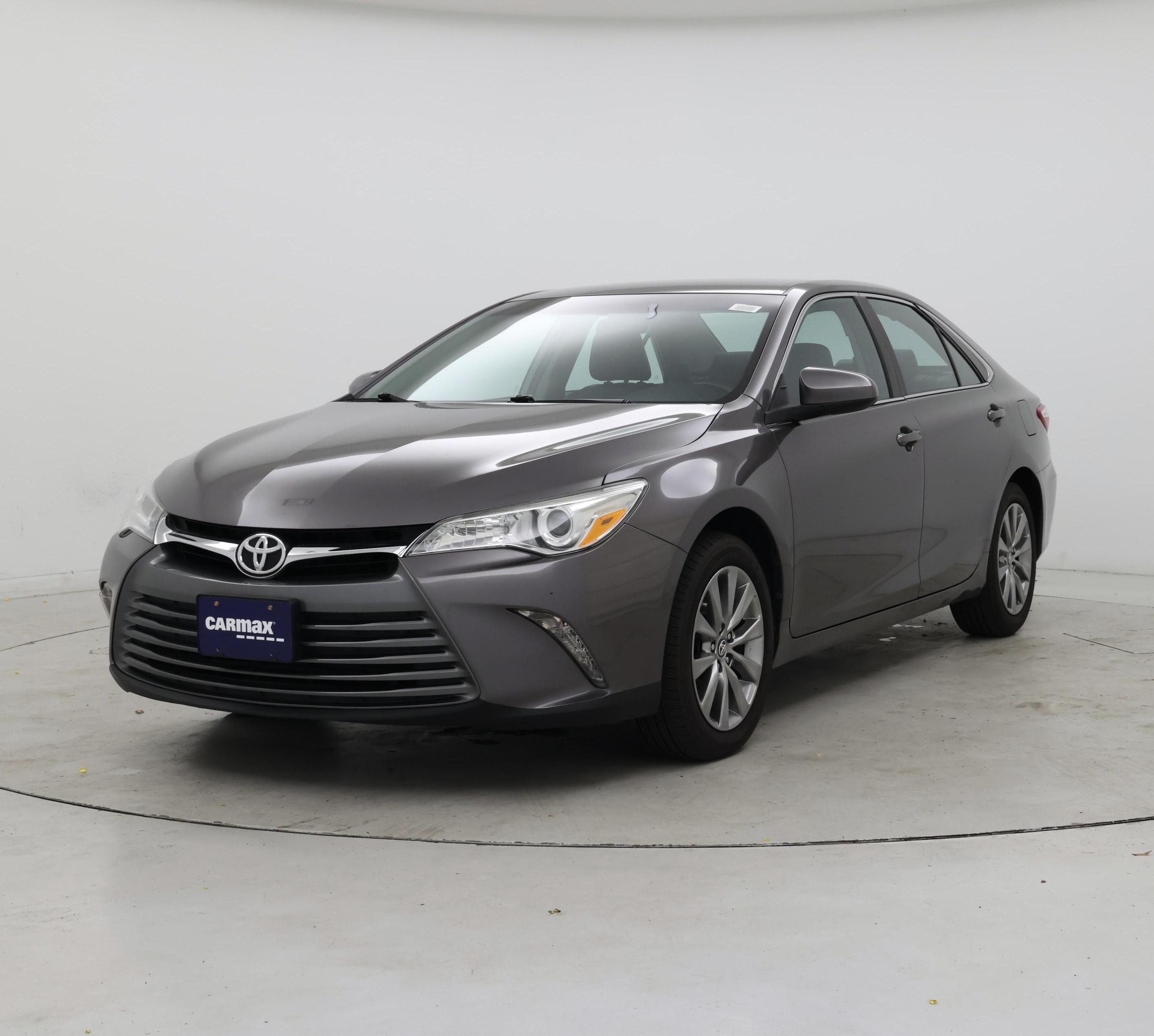 Thumbnail: 2016 Toyota Camry - 4