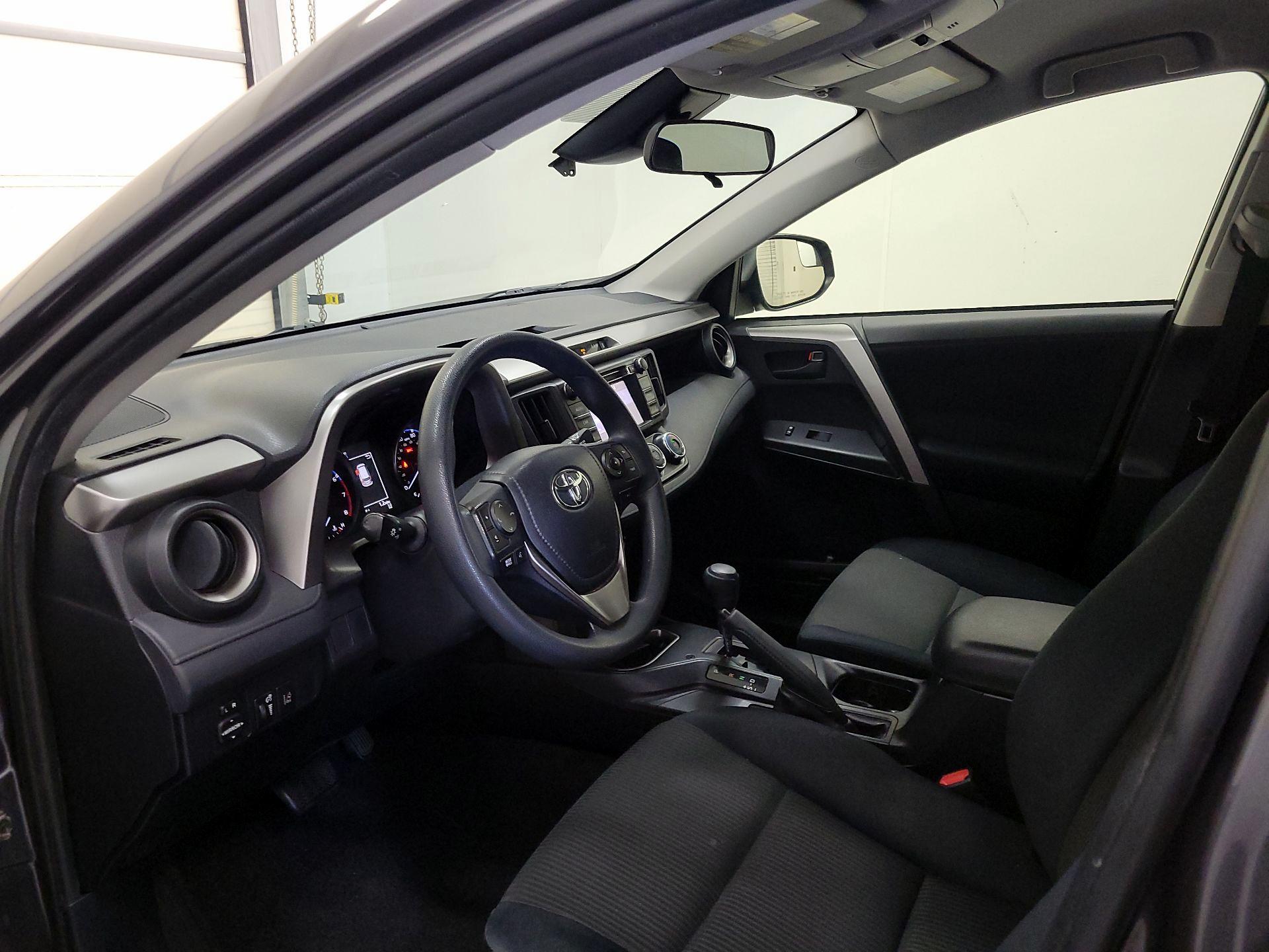 Thumbnail: 2017 Toyota RAV4 - 11