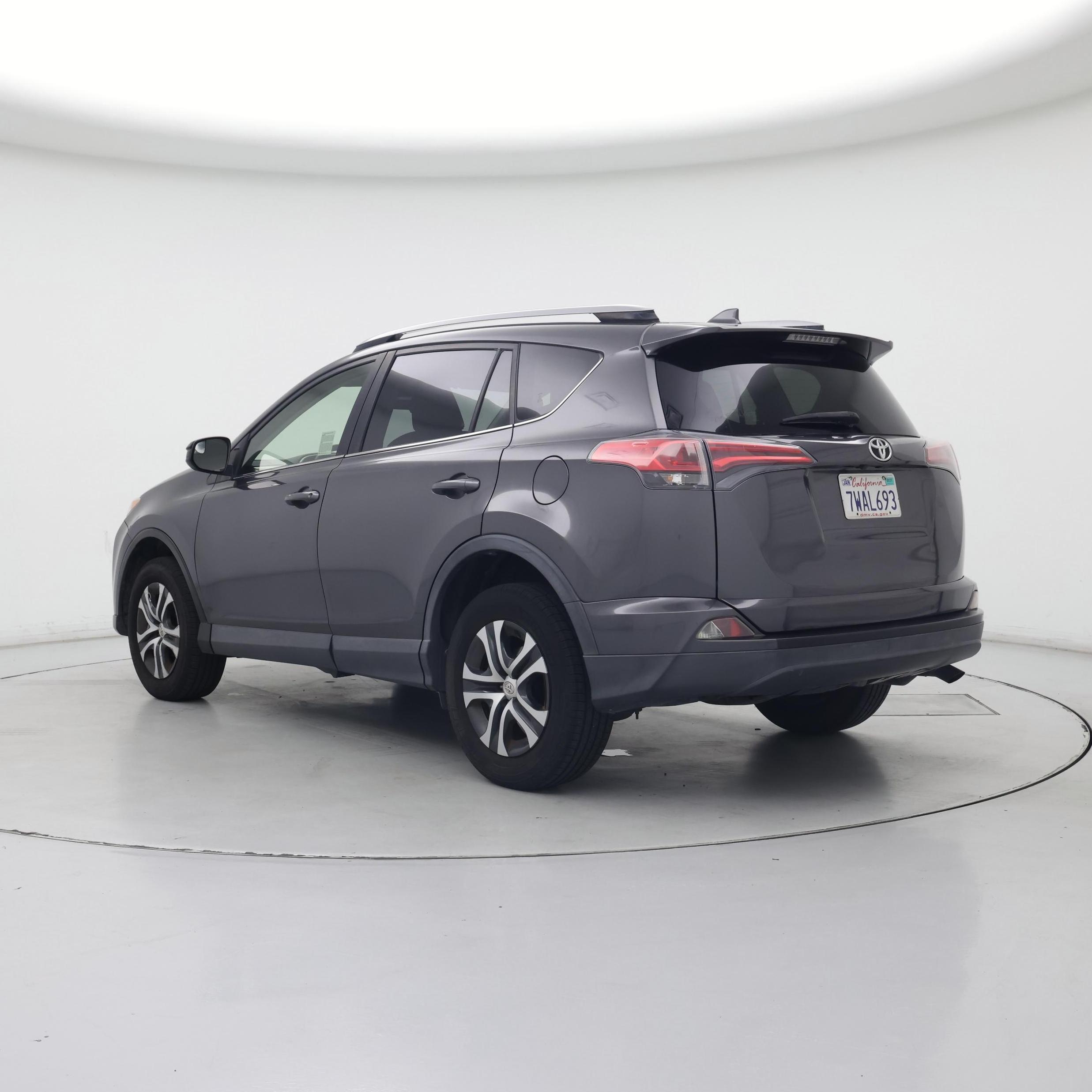 Thumbnail: 2017 Toyota RAV4 - 2