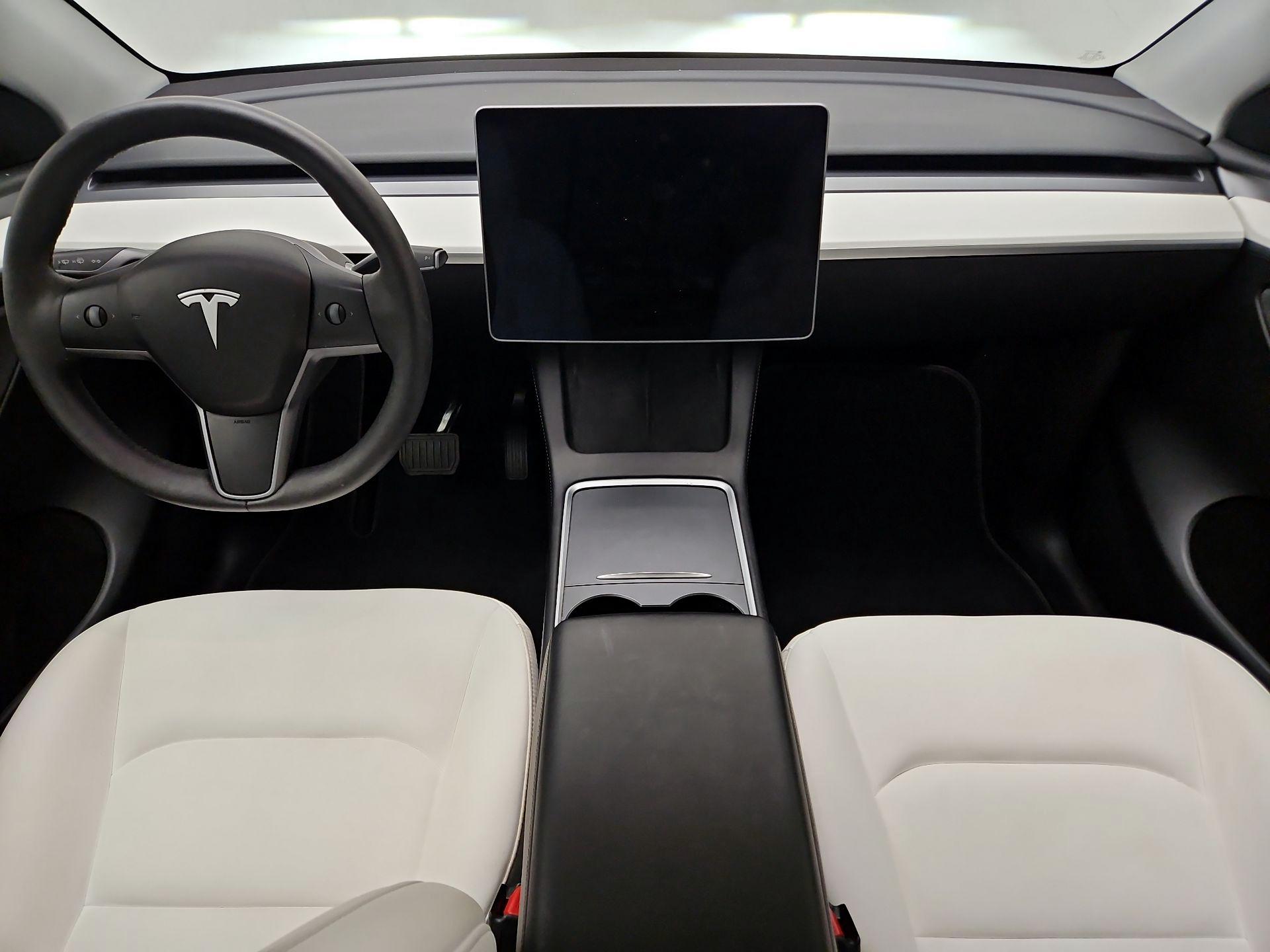 Thumbnail: 2024 Tesla Model Y - 9