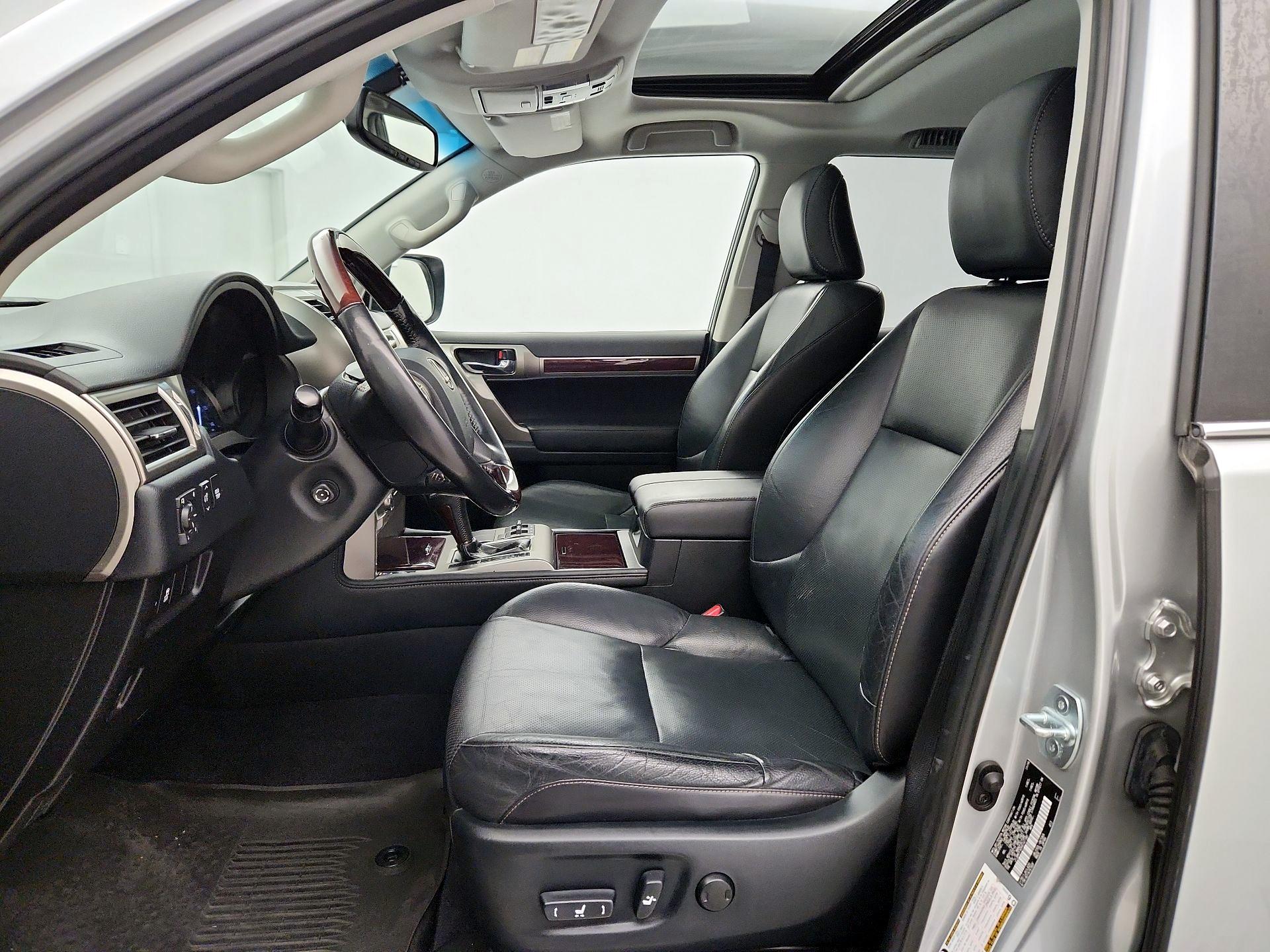 Thumbnail: 2017 Lexus GX - 11