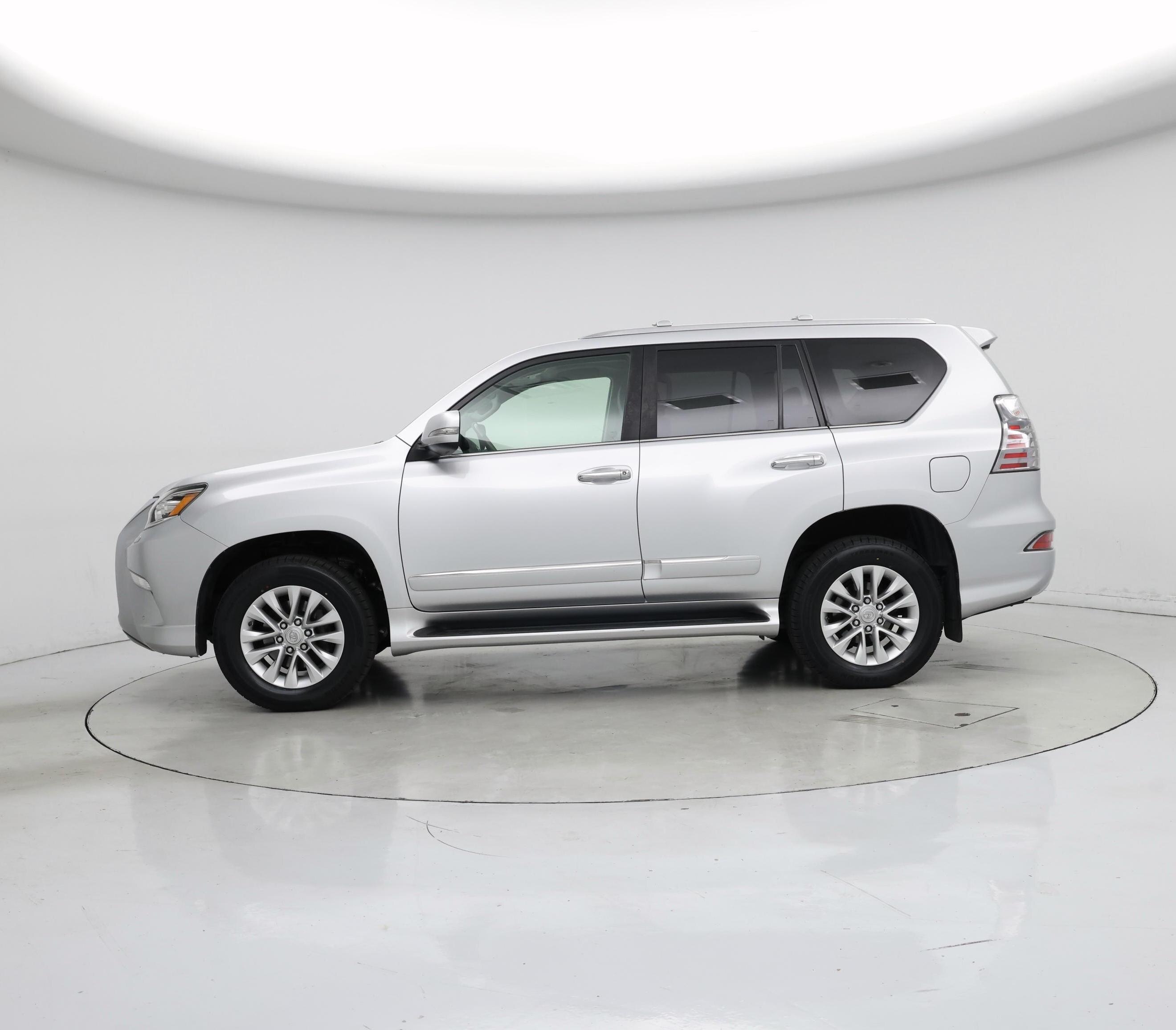 Thumbnail: 2017 Lexus GX - 3