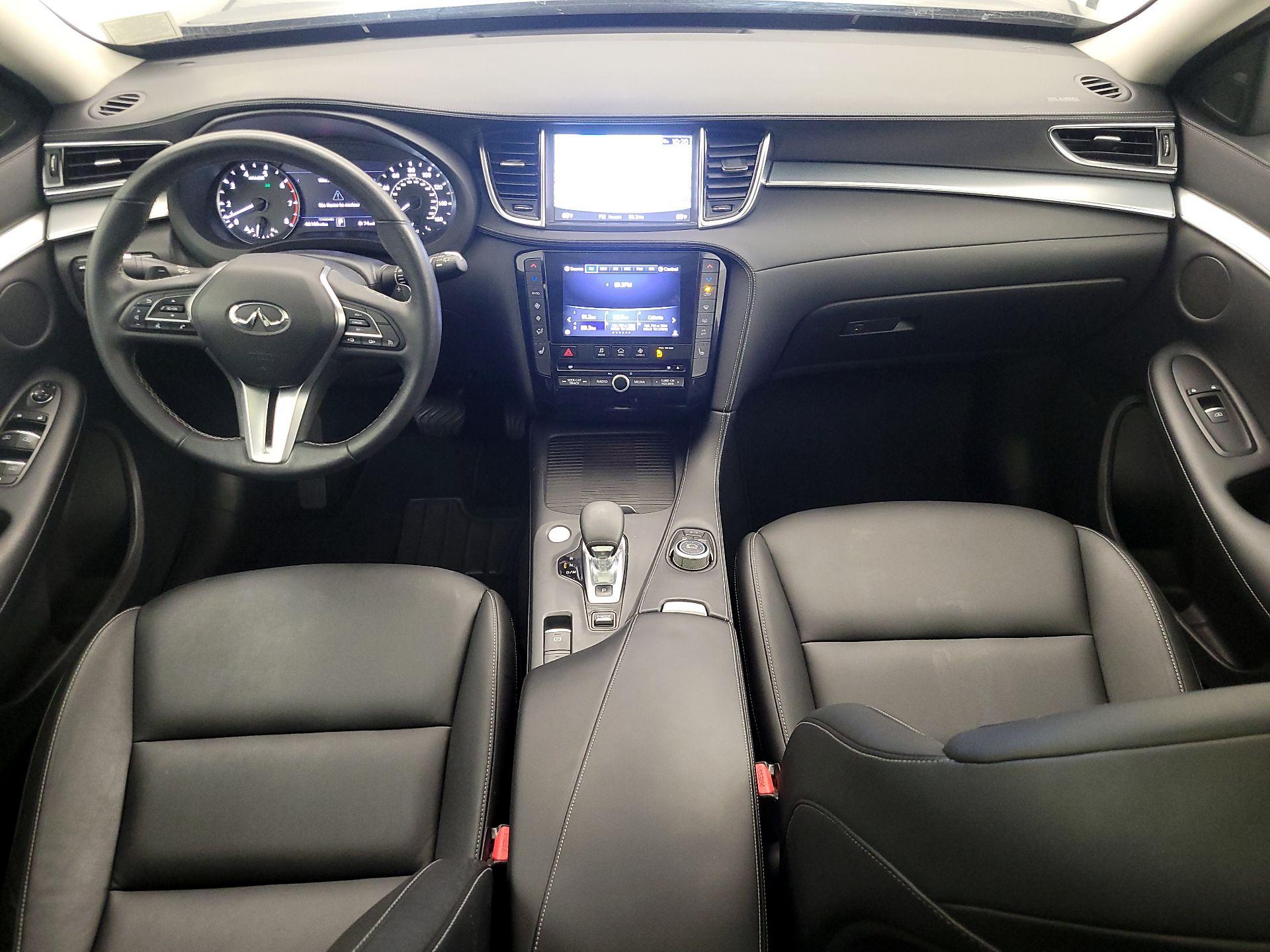 Thumbnail: 2019 INFINITI QX50 - 9