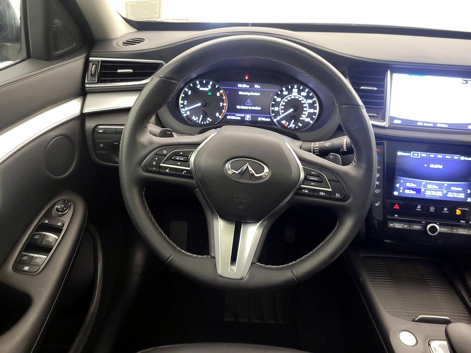 Thumbnail: 2019 INFINITI QX50 - 10