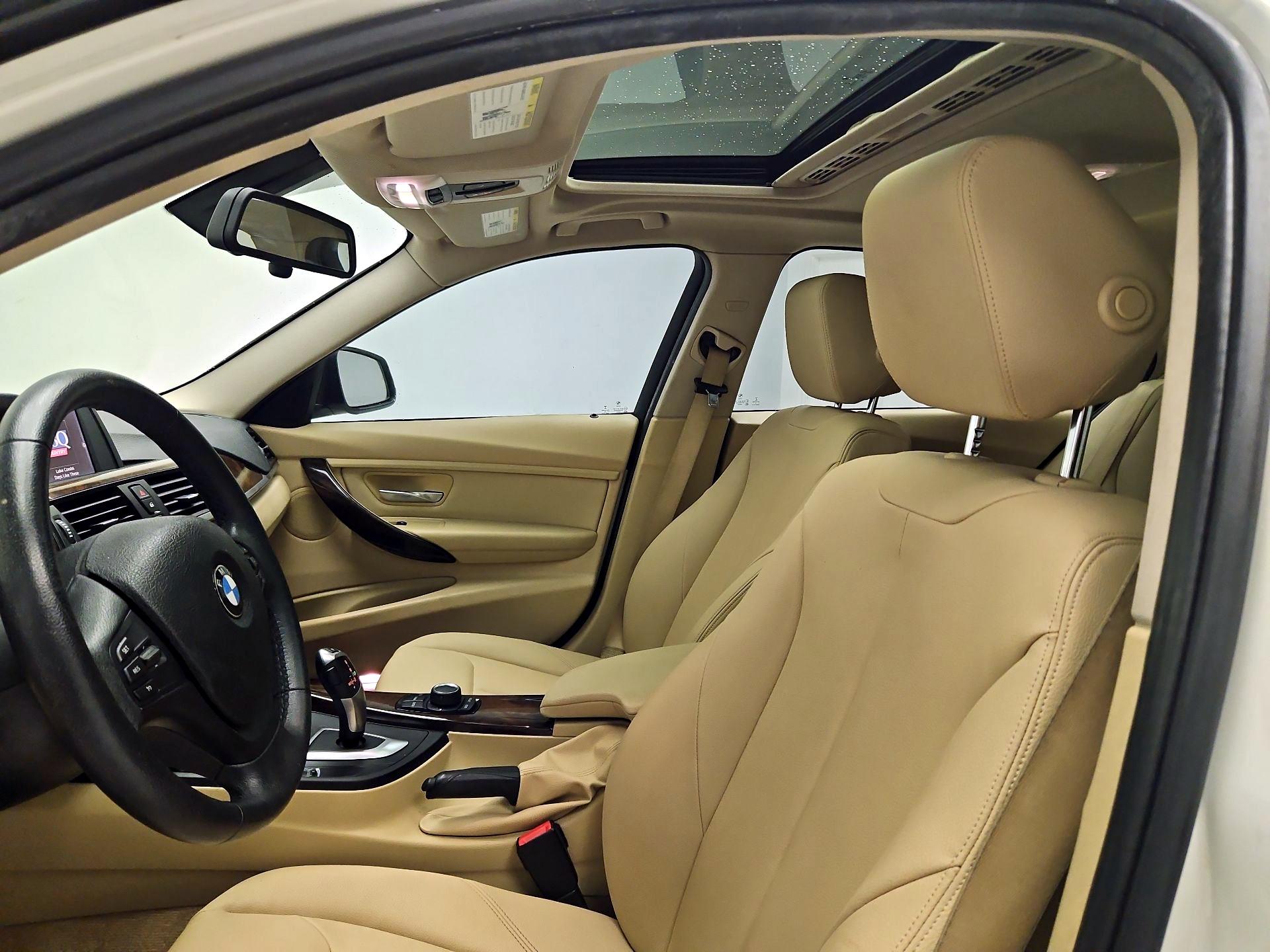 Thumbnail: 2015 BMW 3 Series - 18