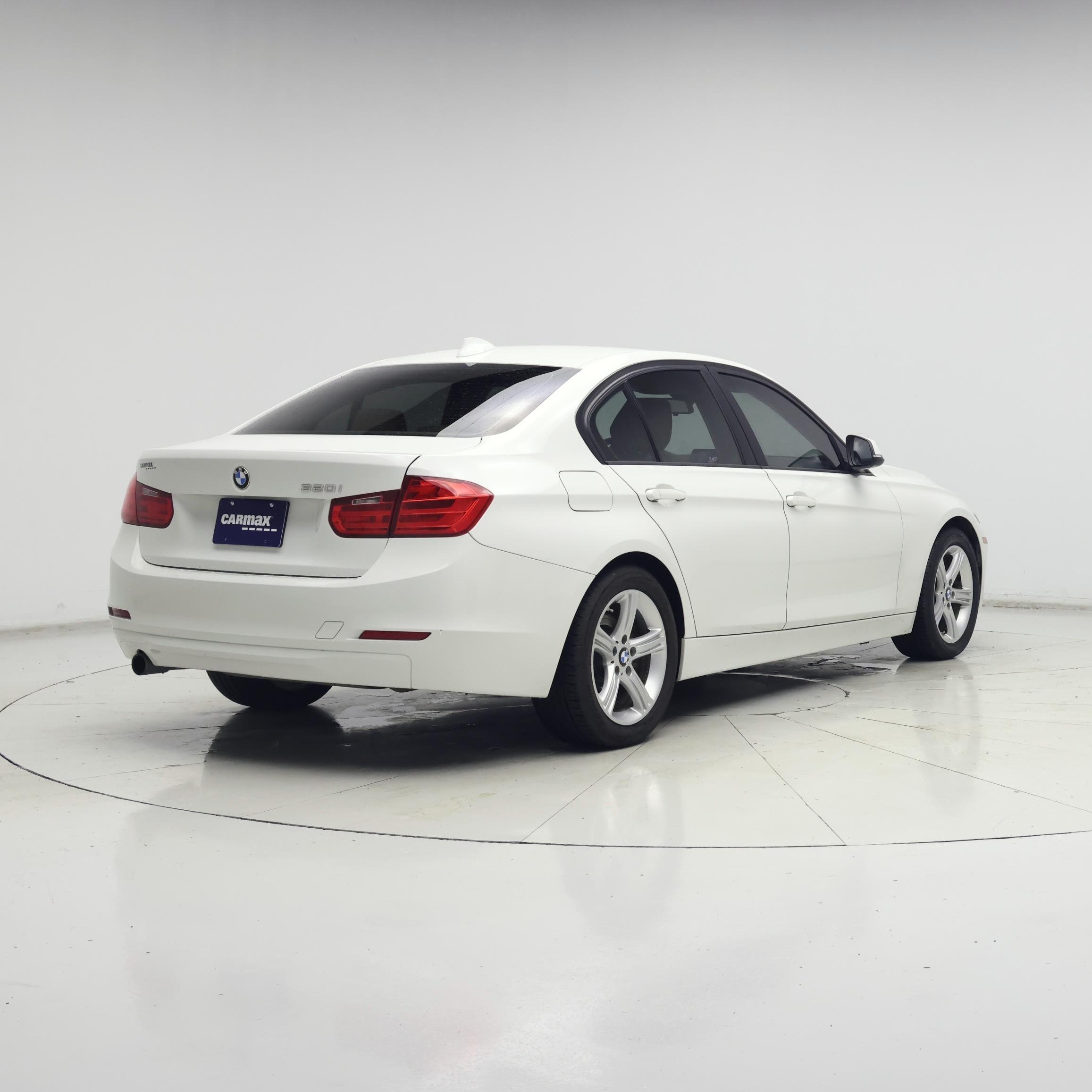 Thumbnail: 2015 BMW 3 Series - 8
