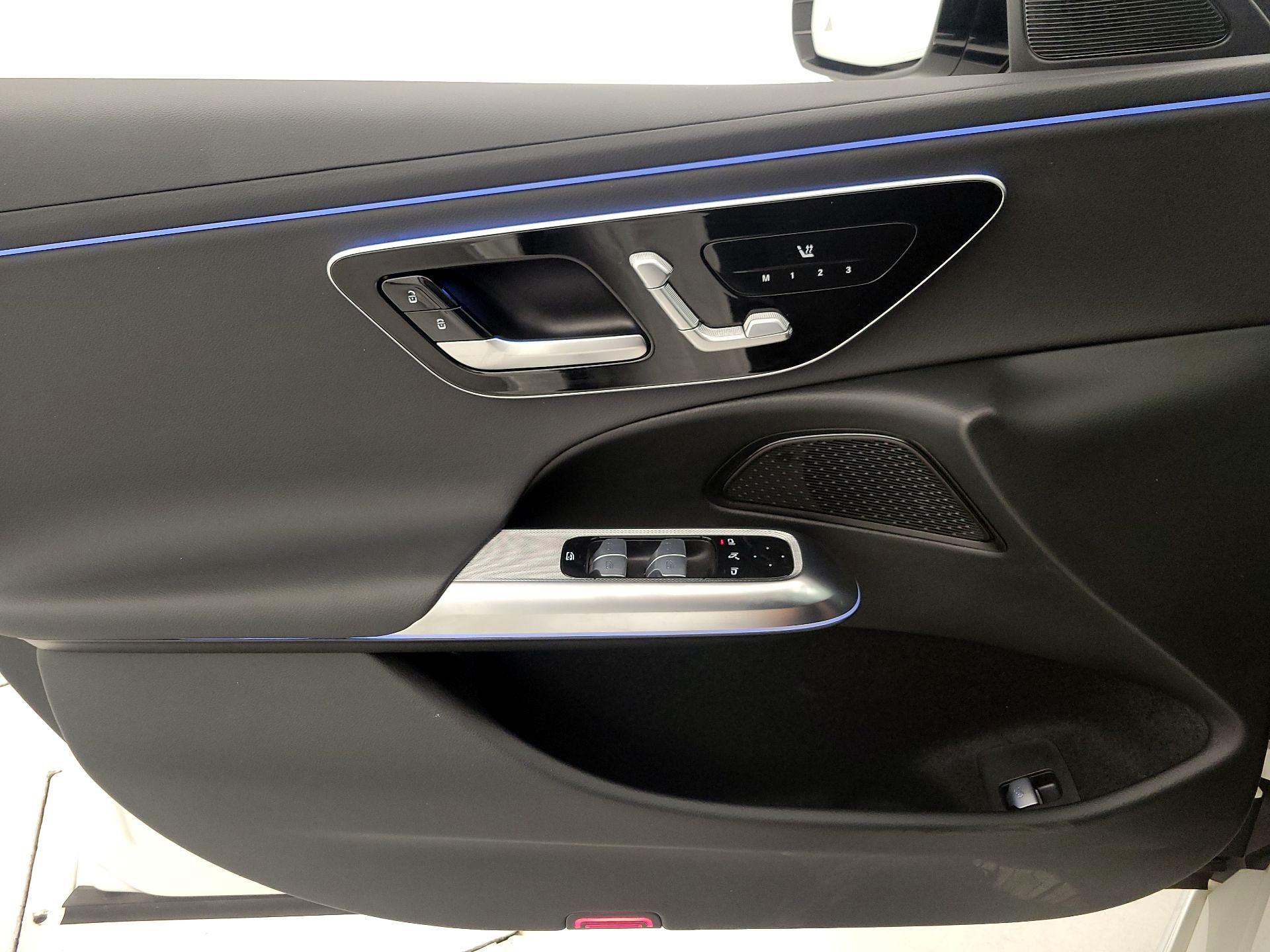 Thumbnail: 2024 Mercedes-Benz E-Class - 12
