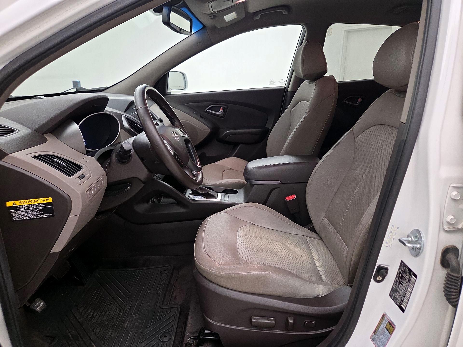 Thumbnail: 2014 Hyundai Tucson - 11
