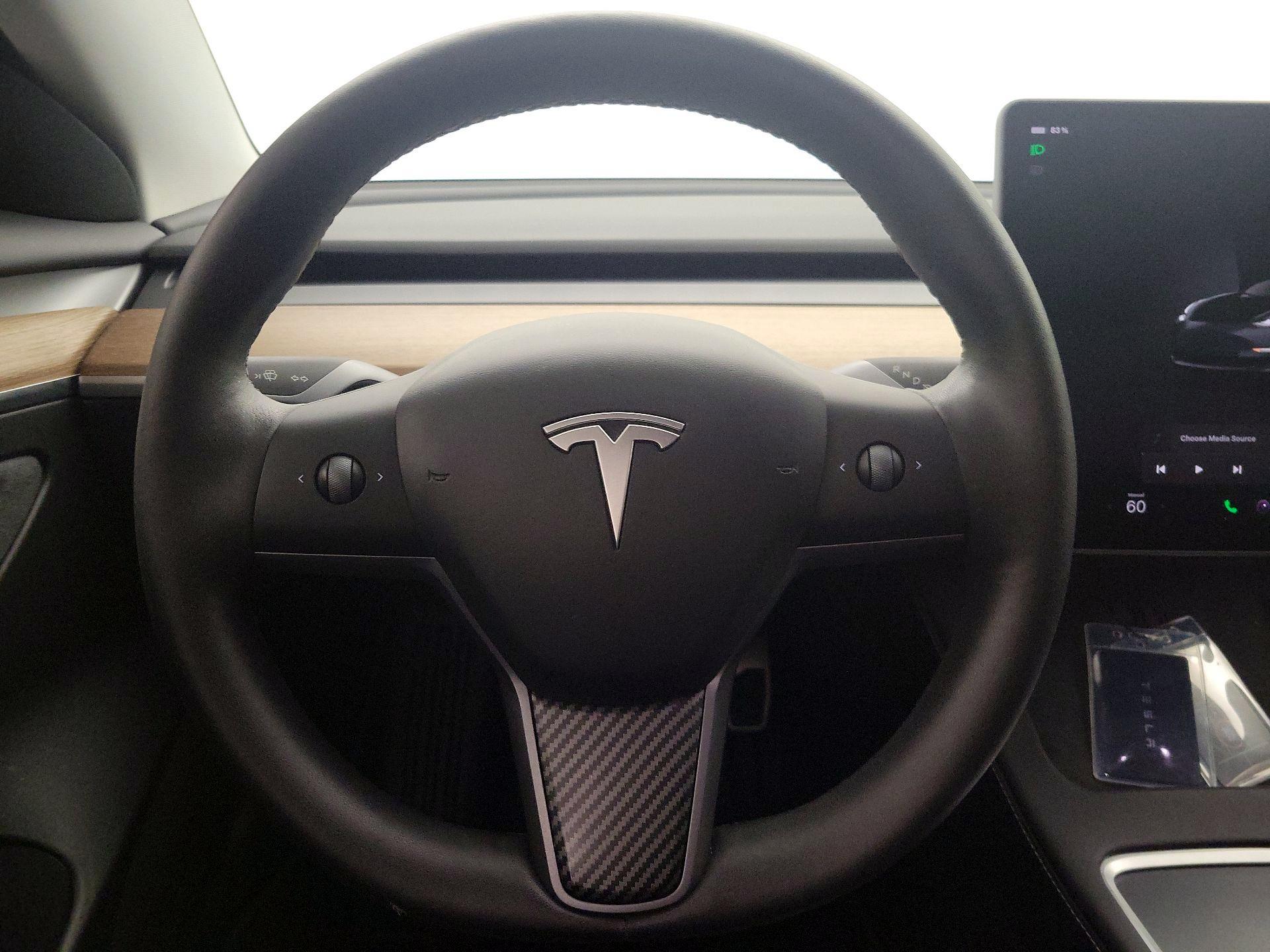 Thumbnail: 2023 Tesla Model 3 - 10
