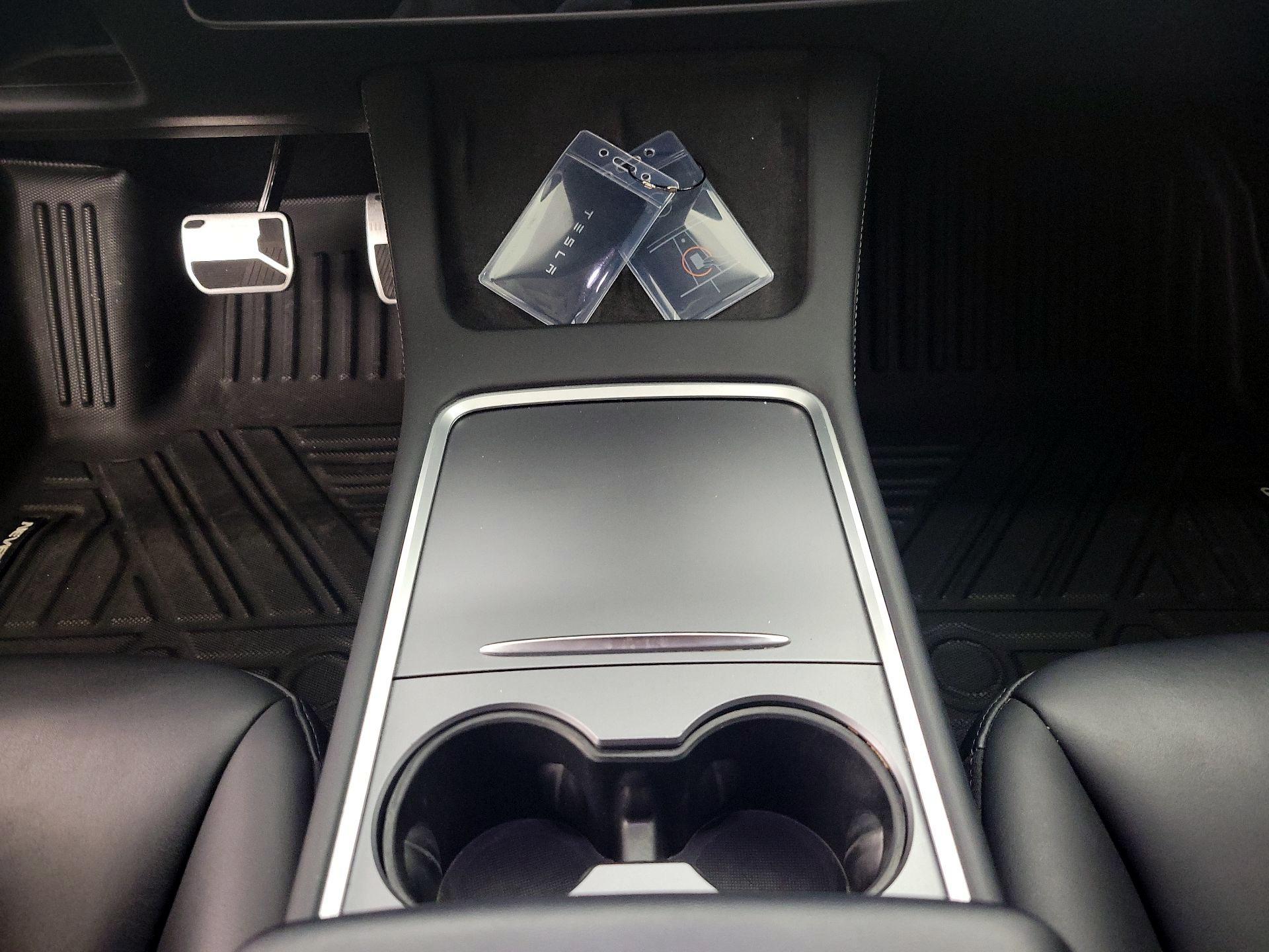 Thumbnail: 2023 Tesla Model 3 - 17