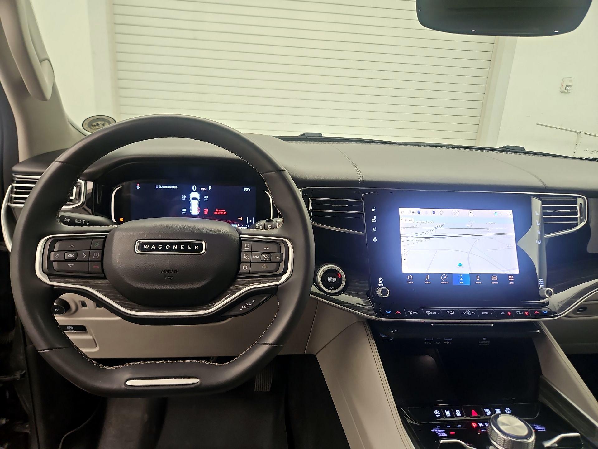 Thumbnail: 2022 Jeep Wagoneer - 8