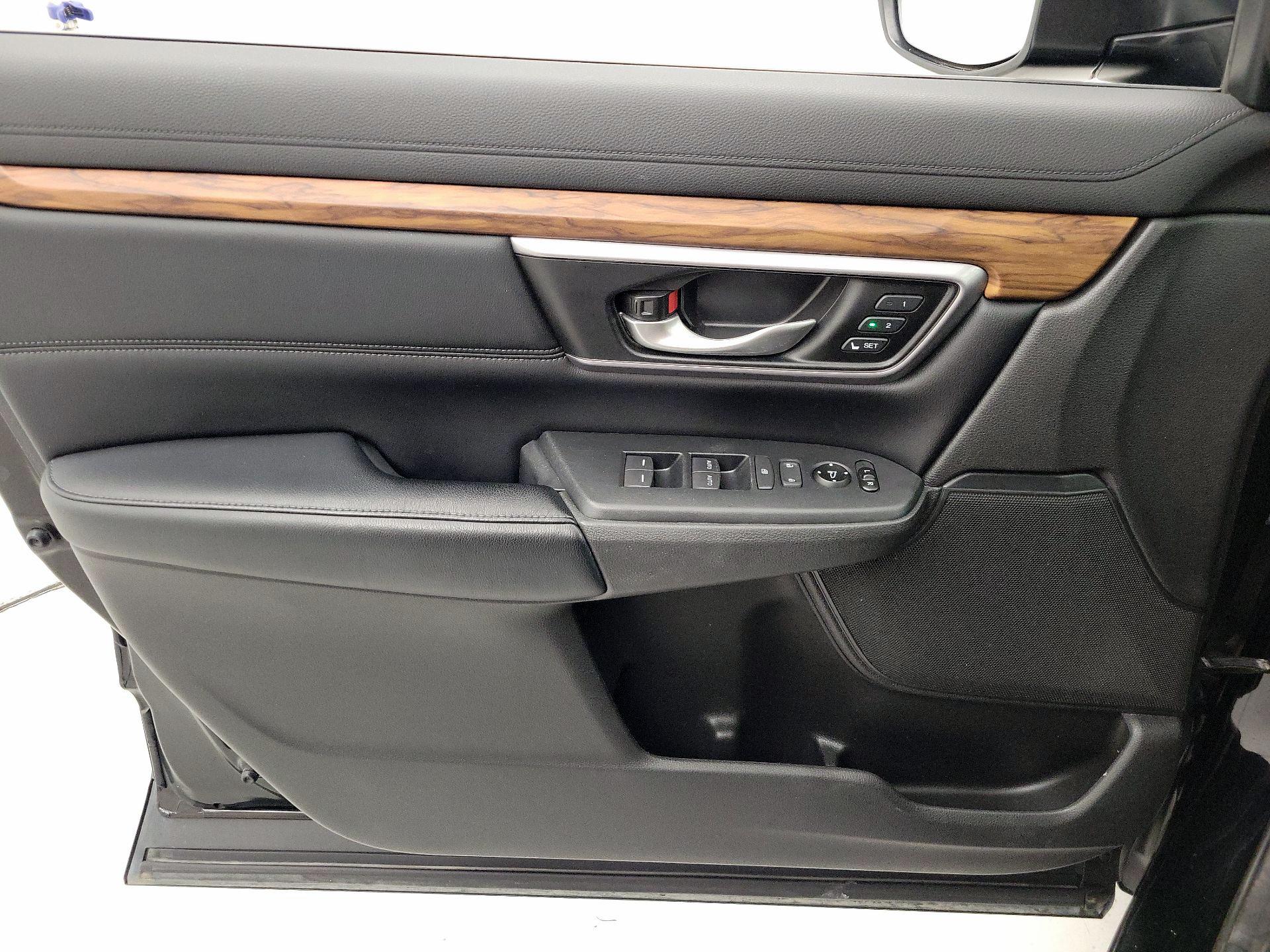 Thumbnail: 2017 Honda CR-V - 12