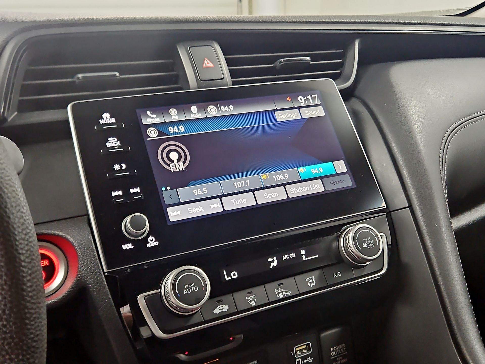 Thumbnail: 2019 Honda Insight - 15