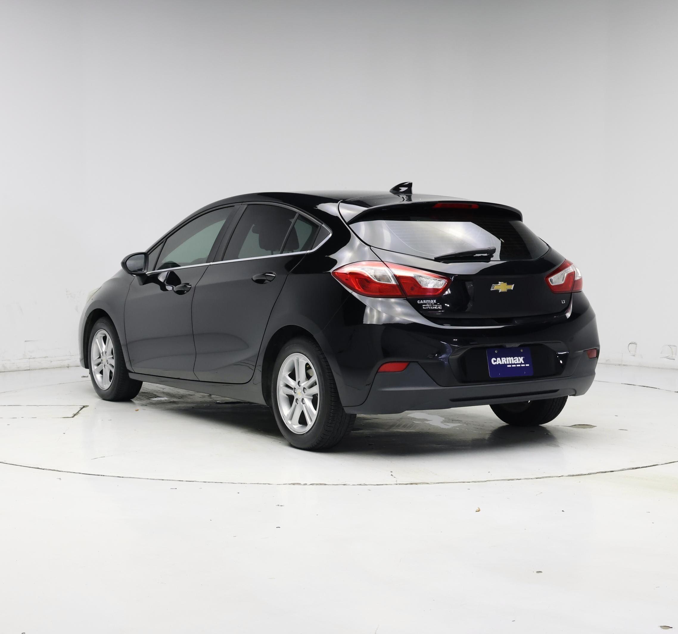 Thumbnail: 2017 Chevrolet Cruze - 2
