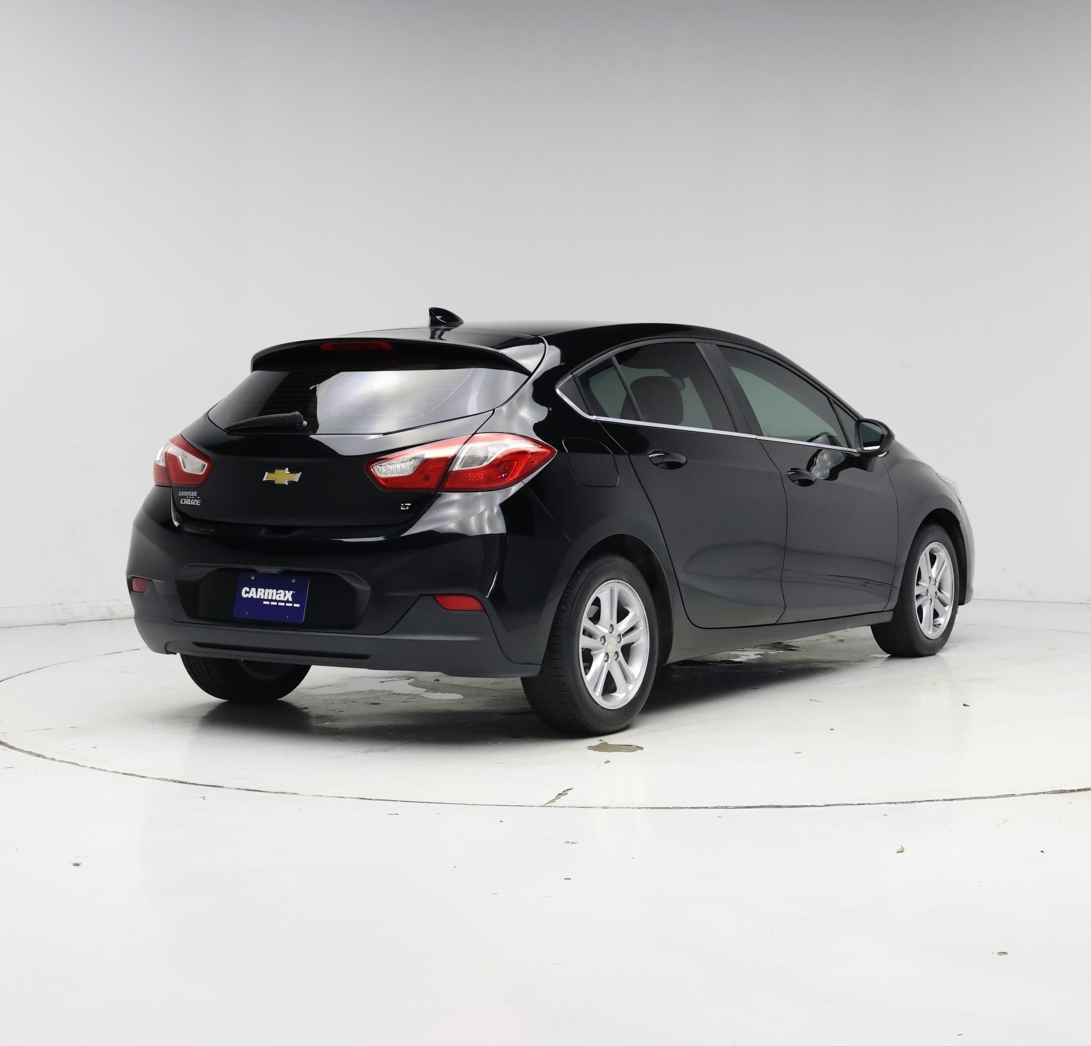 Thumbnail: 2017 Chevrolet Cruze - 8