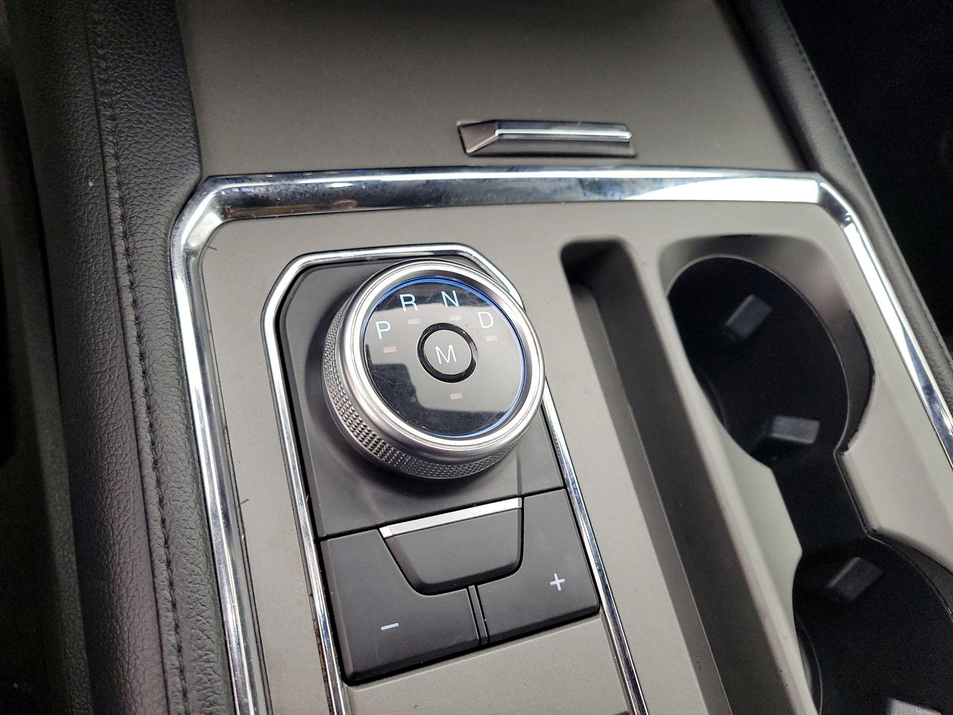 Thumbnail: 2021 Ford Expedition - 15