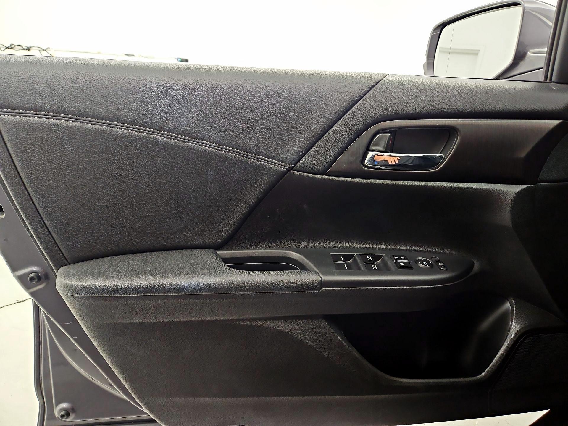 Thumbnail: 2014 Honda Accord - 12