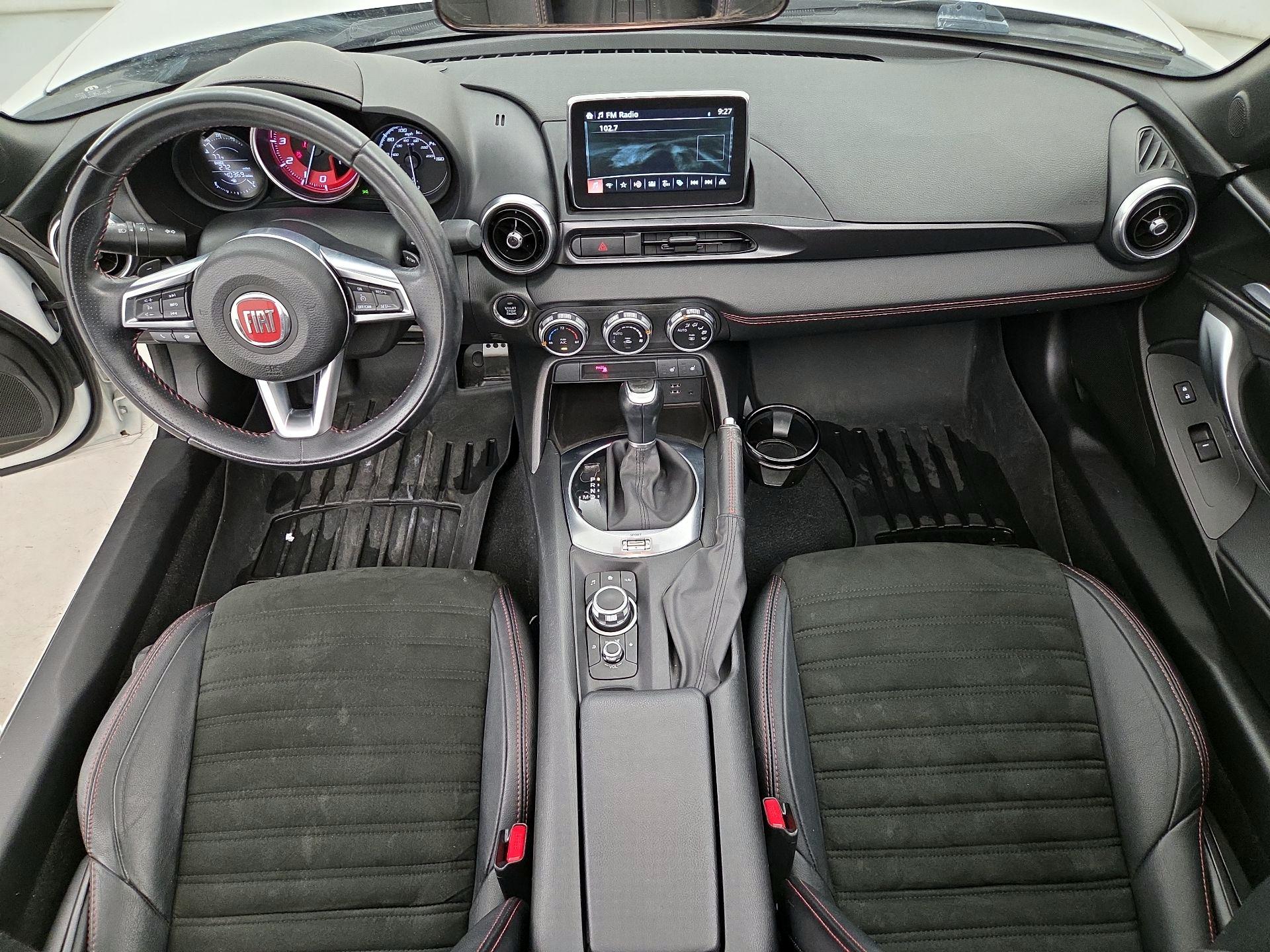 Thumbnail: 2017 Fiat 124 Spider - 9