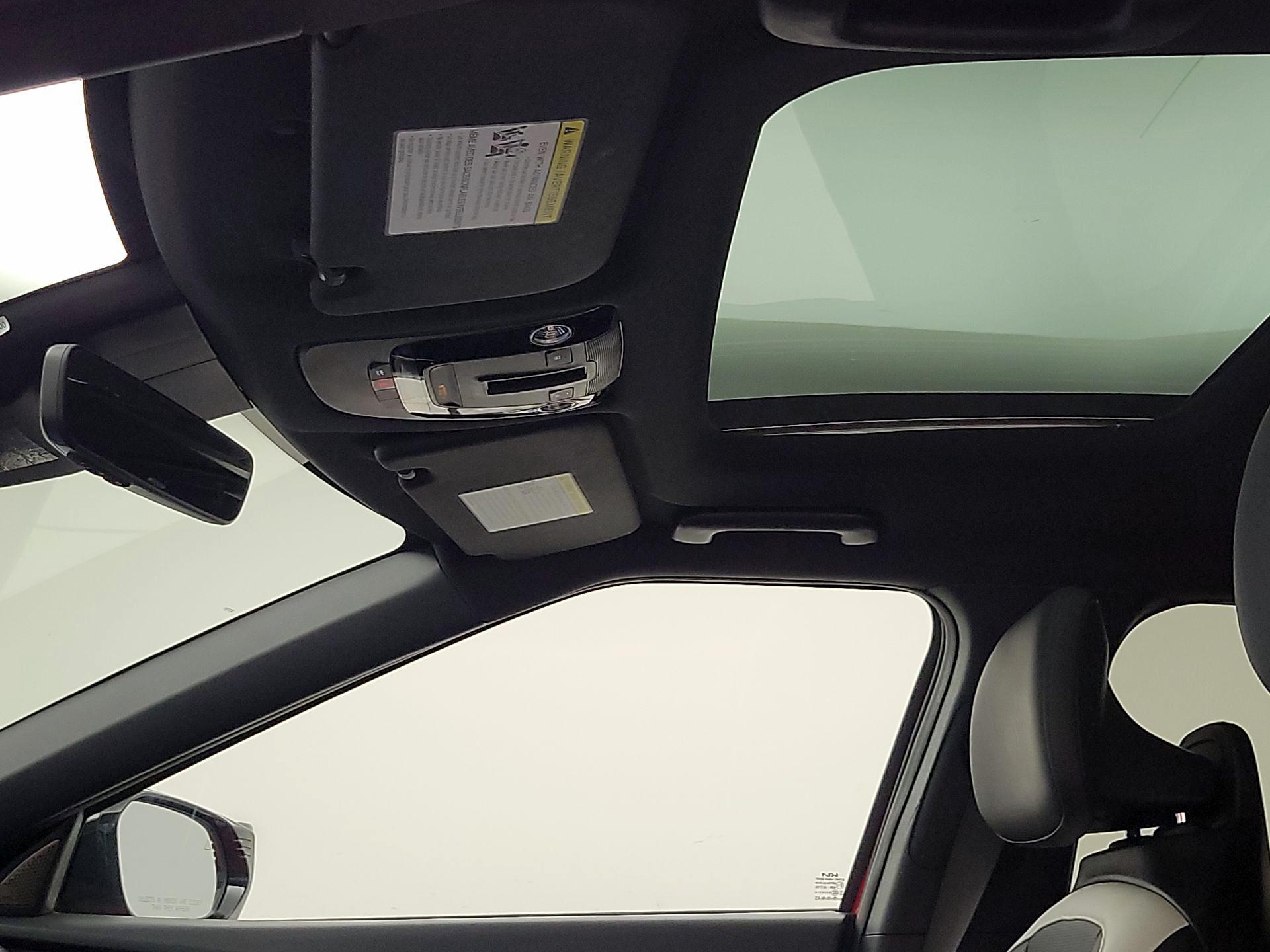 Thumbnail: 2023 Kia EV6 - 20