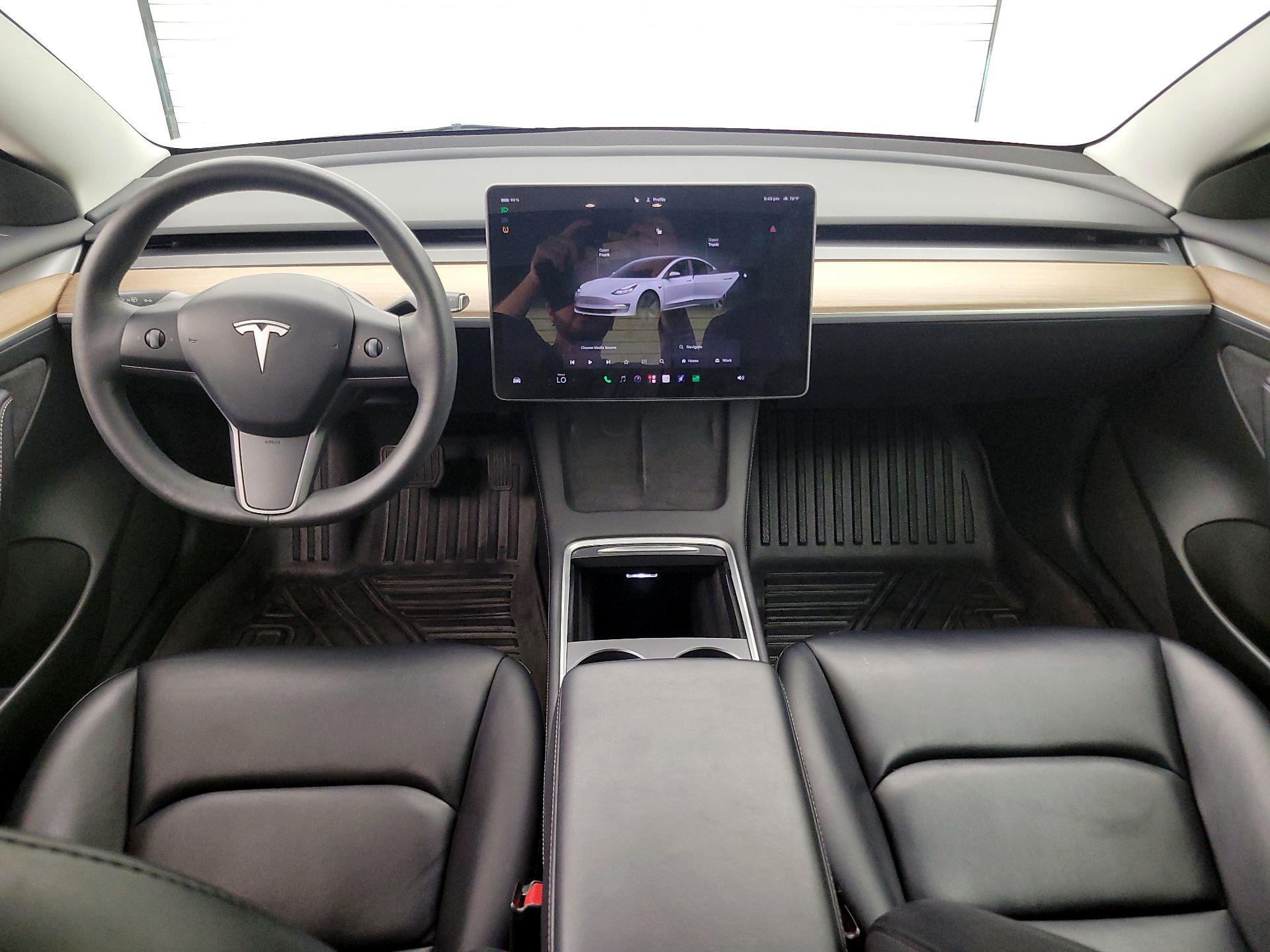 Thumbnail: 2023 Tesla Model 3 - 9
