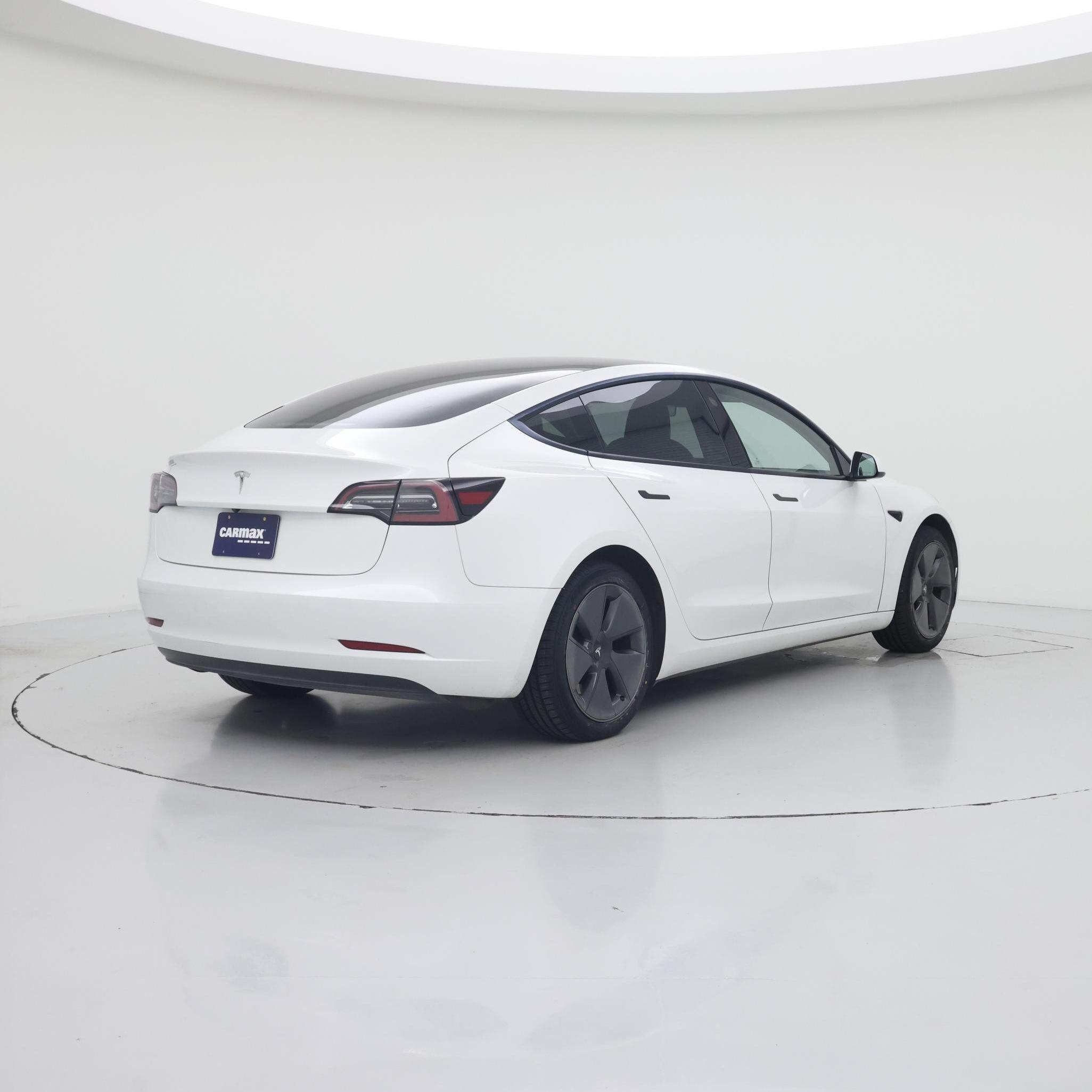 Thumbnail: 2023 Tesla Model 3 - 8