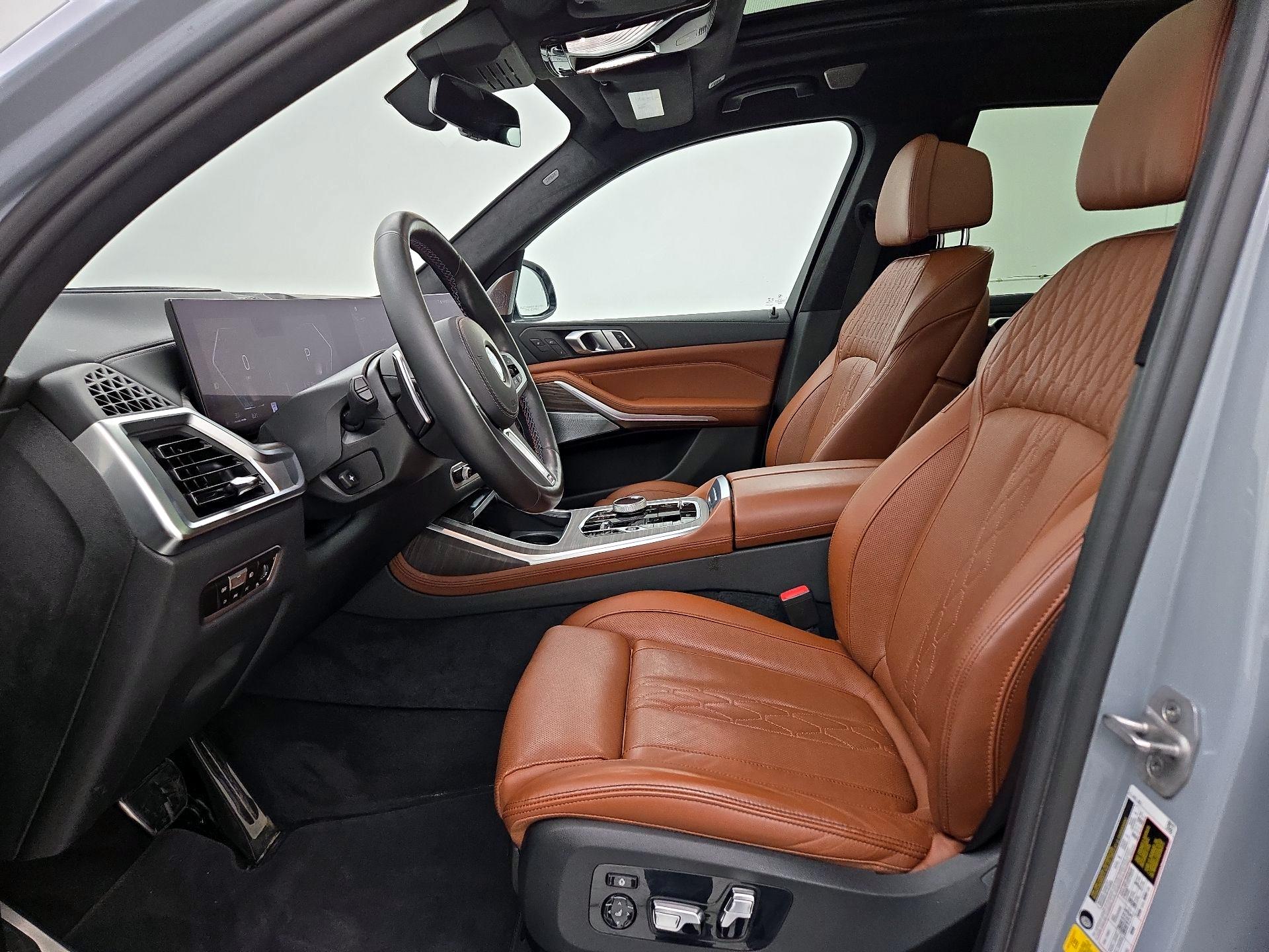 Thumbnail: 2023 BMW X7 - 11