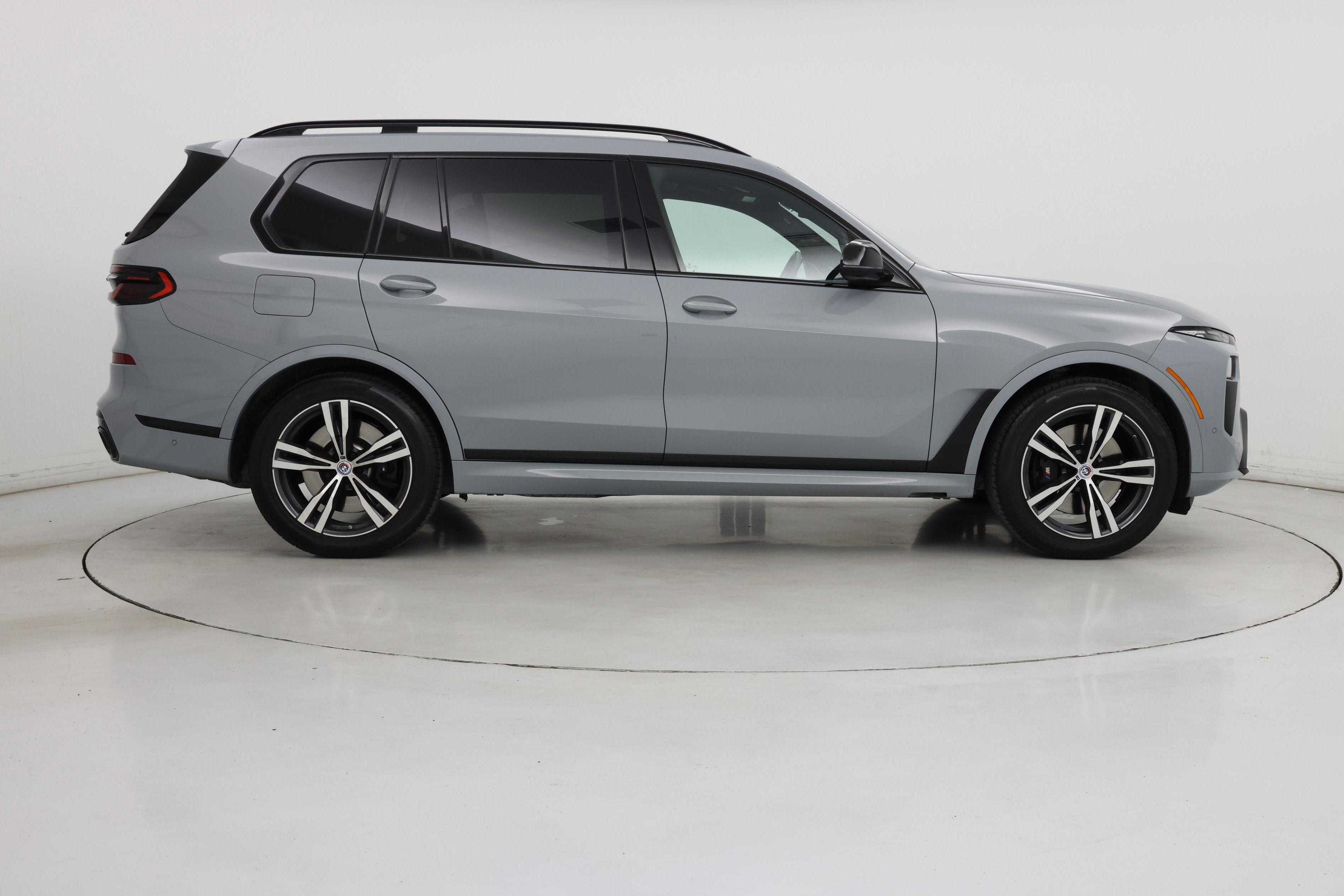 Thumbnail: 2023 BMW X7 - 7