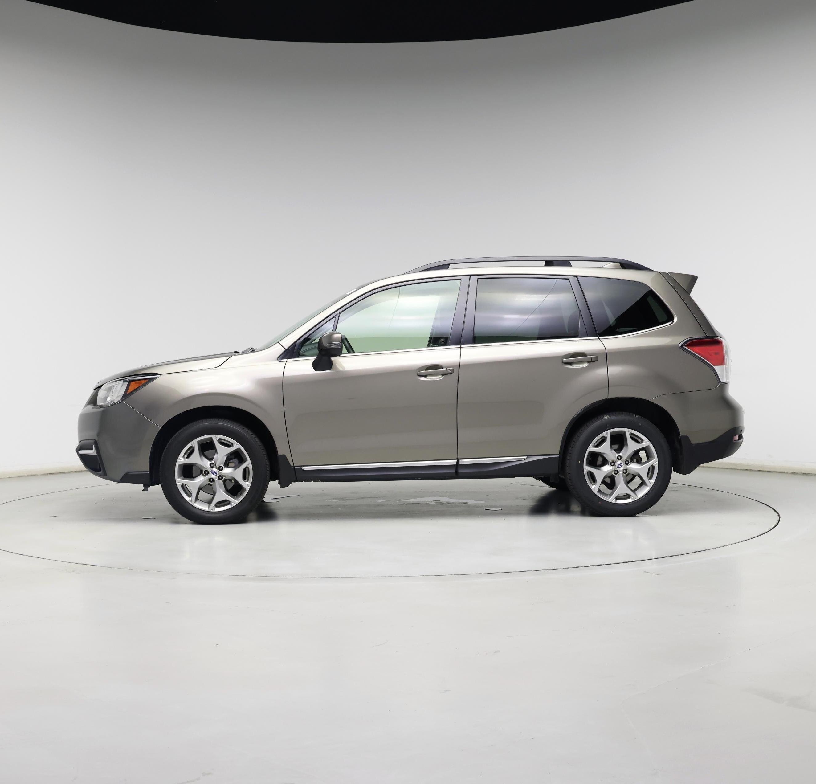 Thumbnail: 2017 Subaru Forester - 3