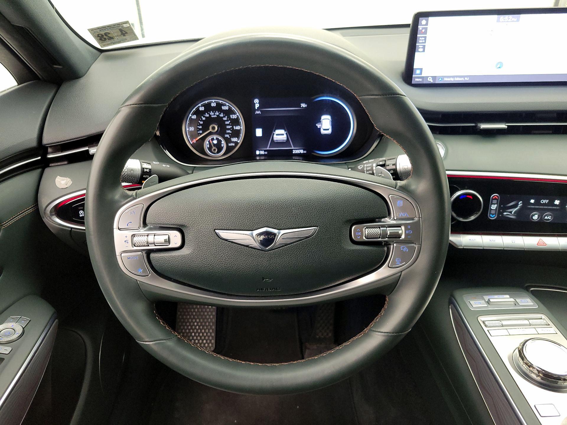 Thumbnail: 2023 Genesis GV70 - 10