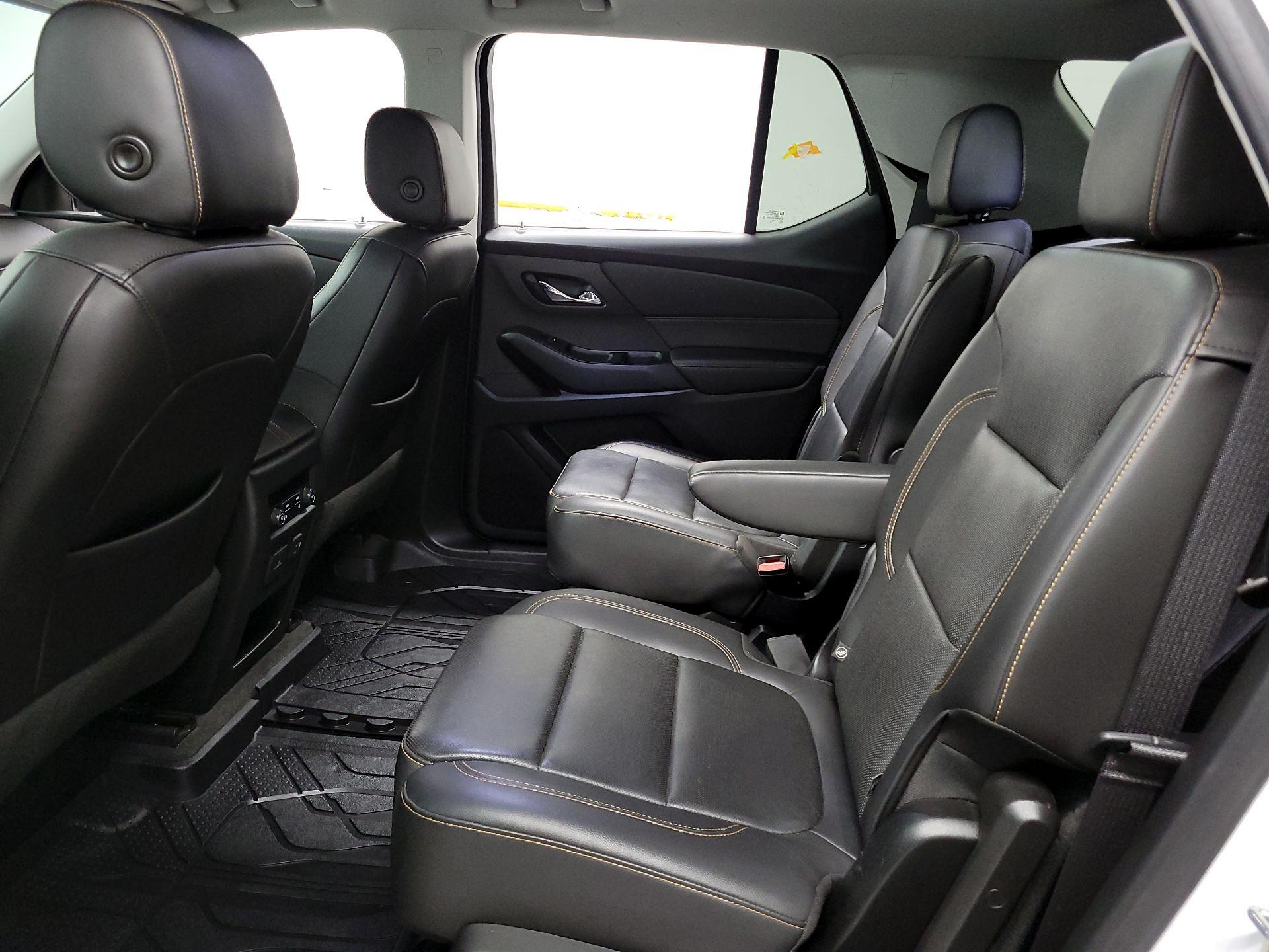 Thumbnail: 2020 Chevrolet Traverse - 15