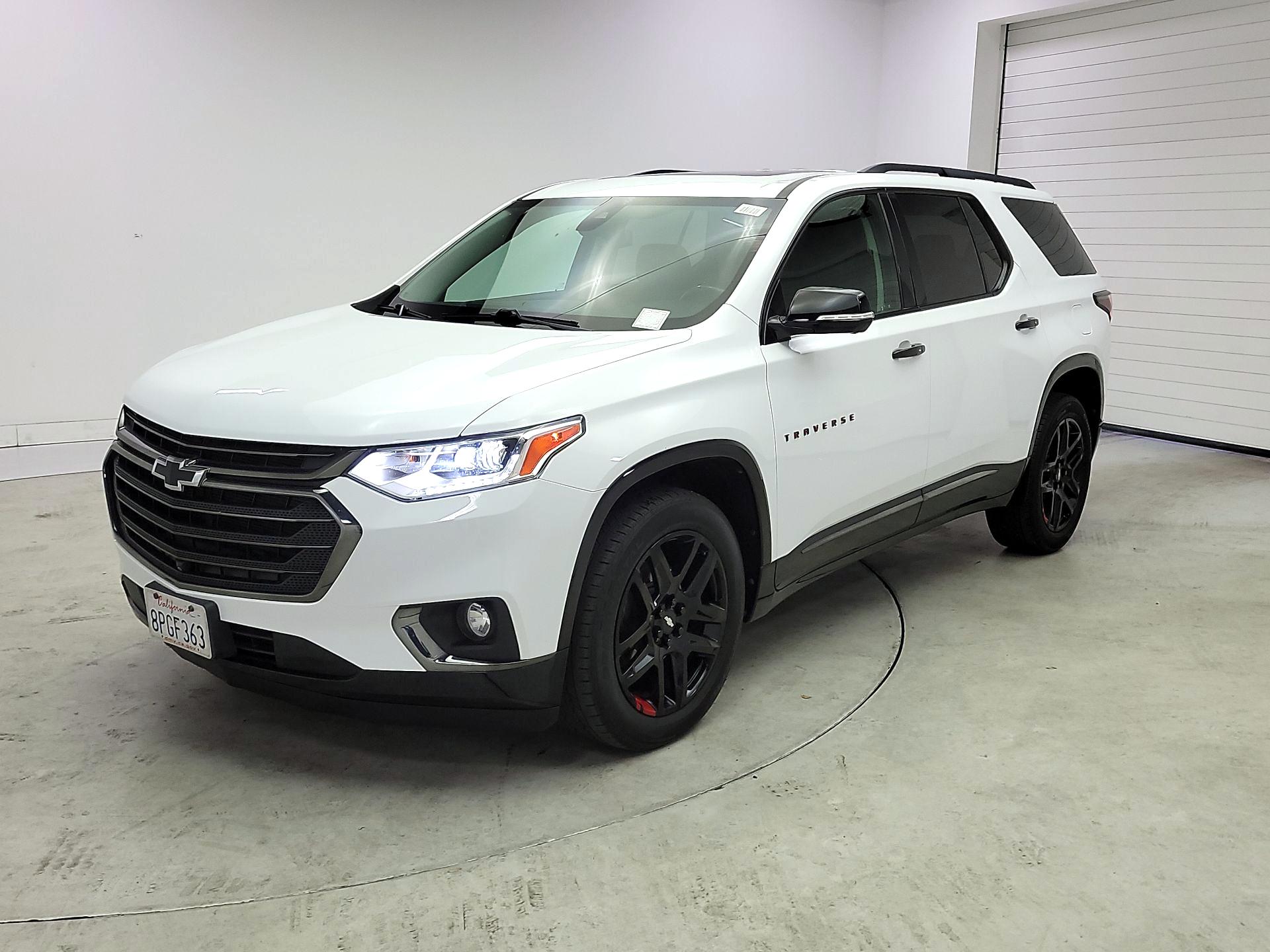 Thumbnail: 2020 Chevrolet Traverse - 3