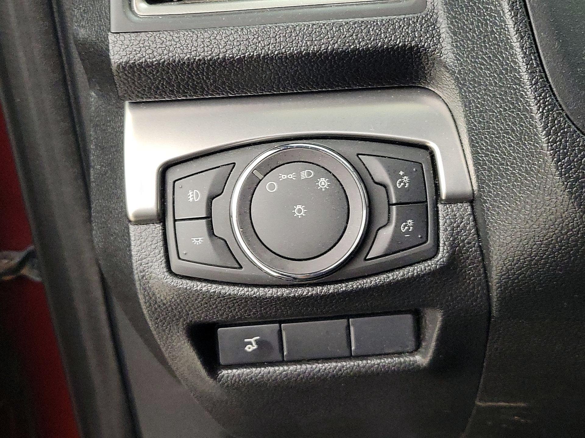 Thumbnail: 2018 Ford Explorer - 13
